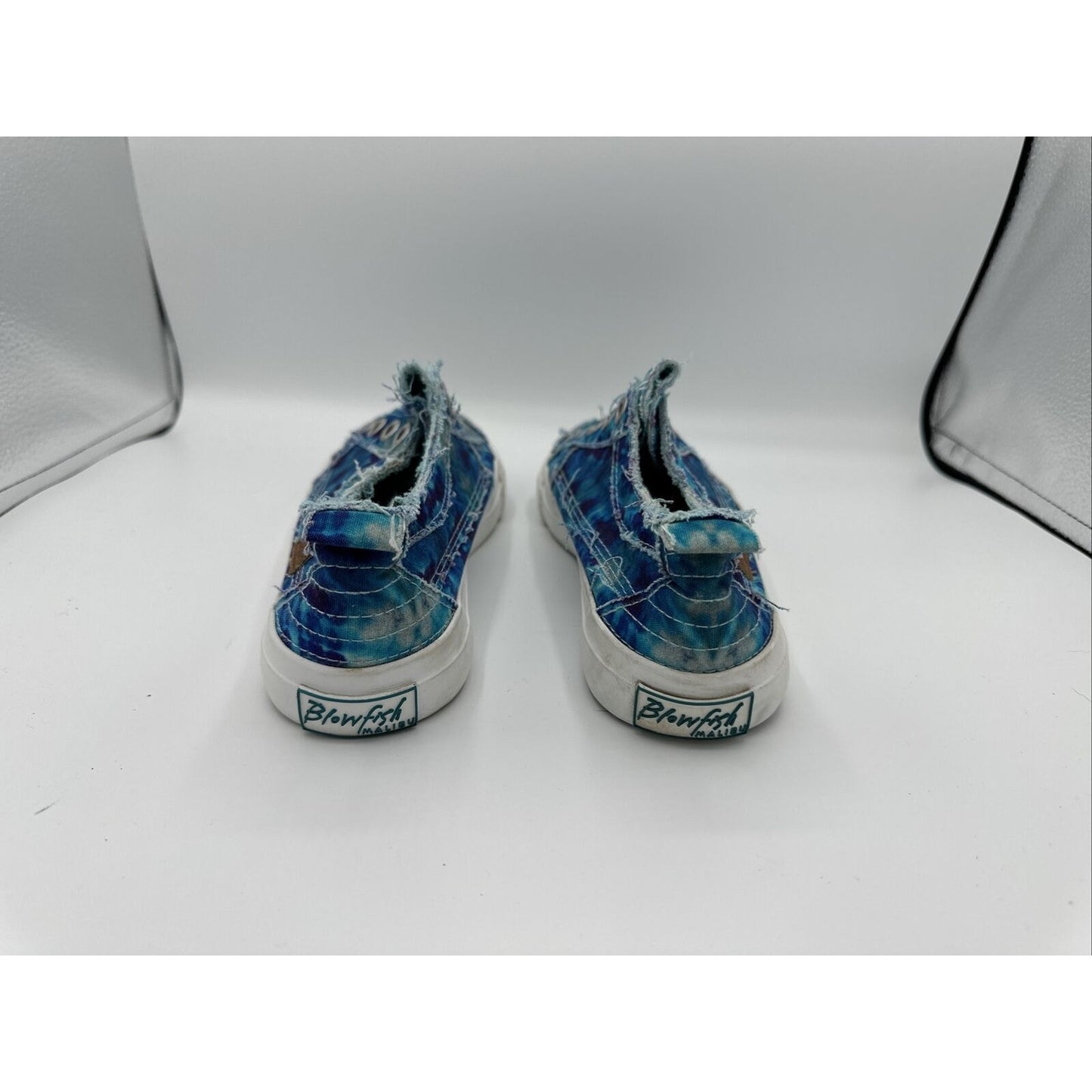 Women's Blowfish Malibu Play Turquoise Tie Dye Denim Shoes Size 7.5