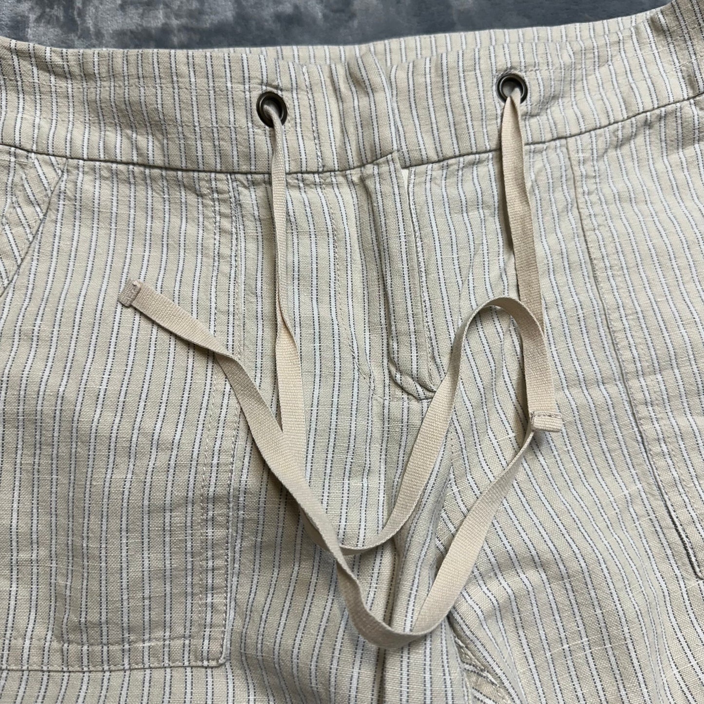 J.Crew Favorite Fit Bootcut Pants Women's Size 4 Beige
