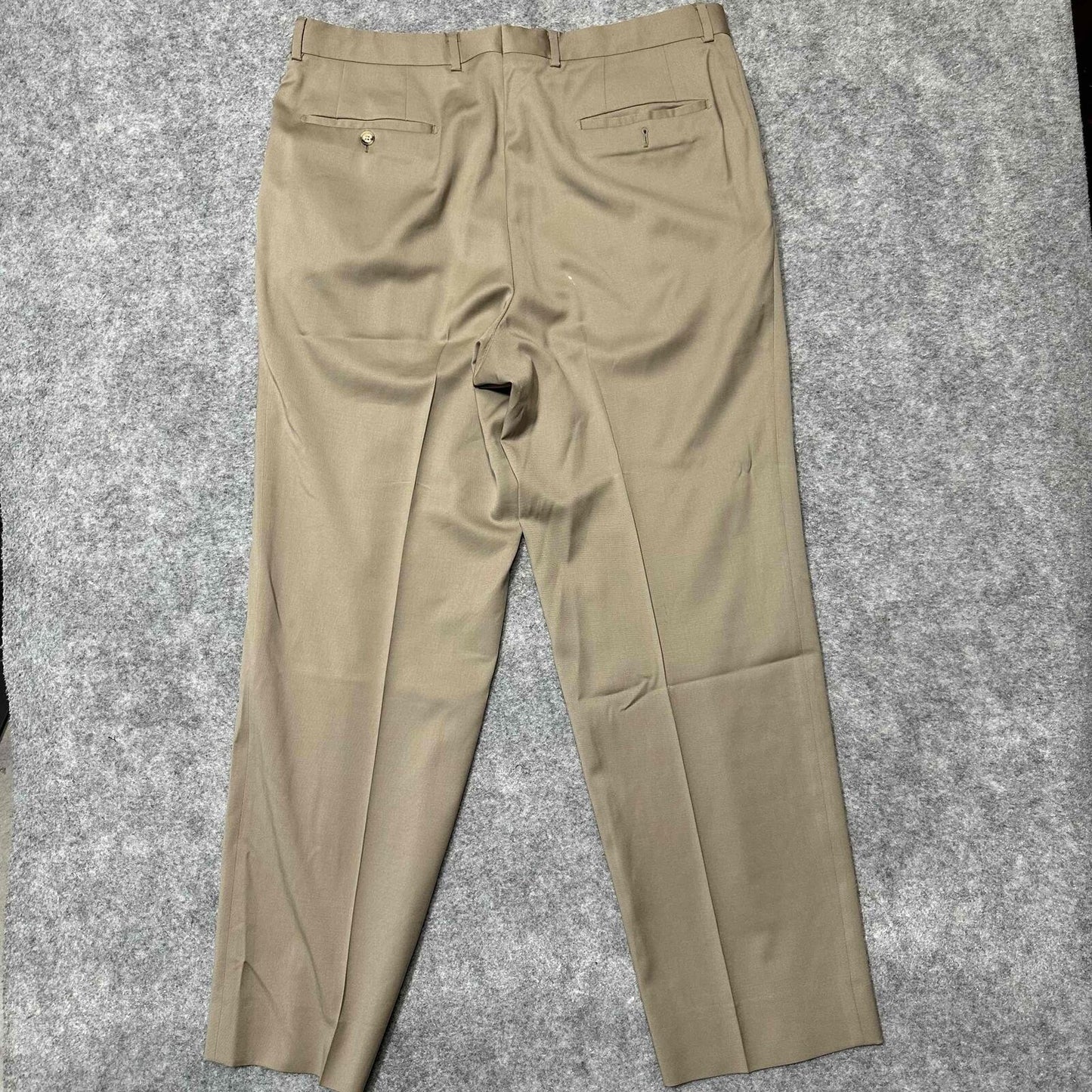 Hugo Boss Men's Pleated Dress Pants Size 38R Brown Medium Wash Pants