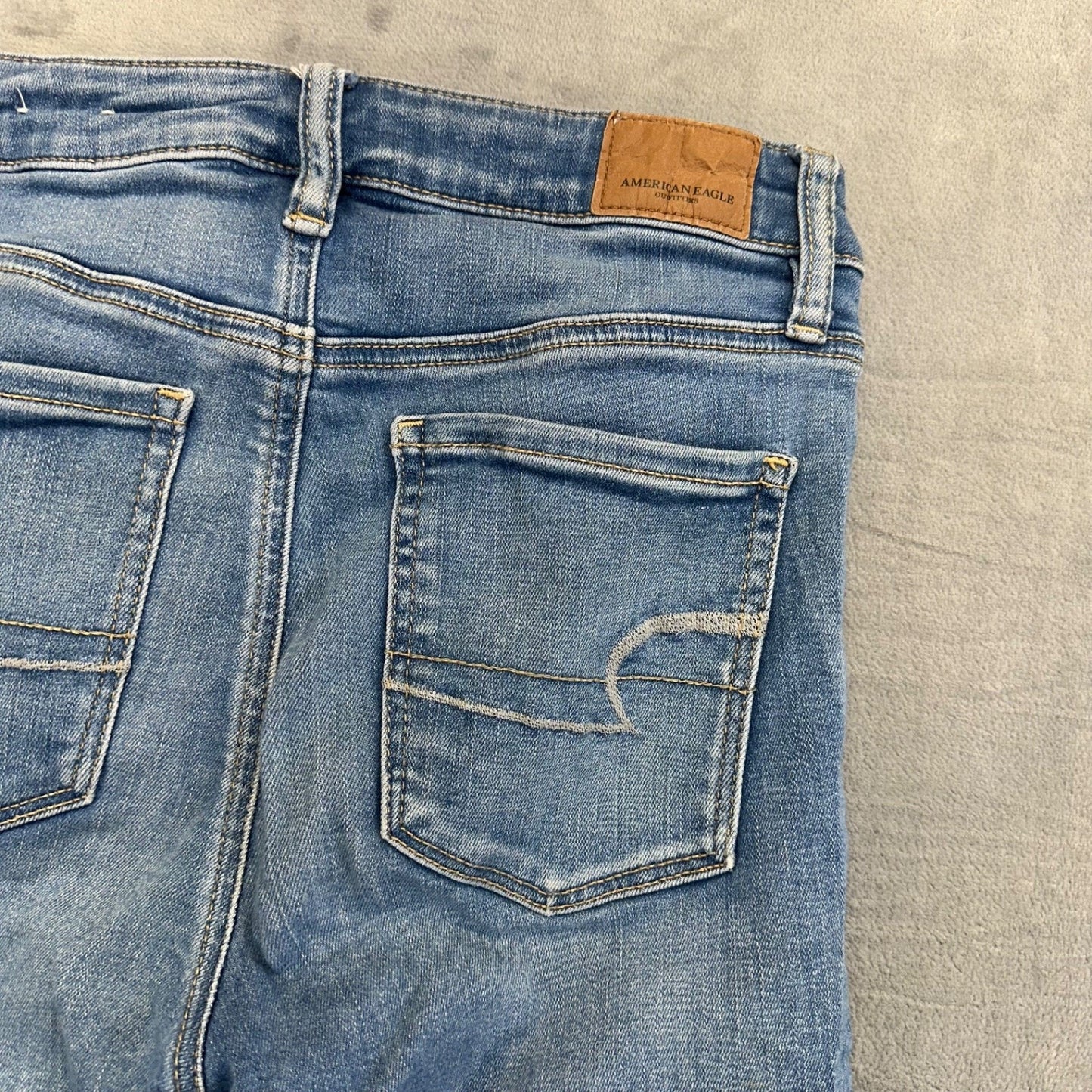 American Eagle Women's Super Hi-Rise Jegging Size 4 Light Blue Denim #1881