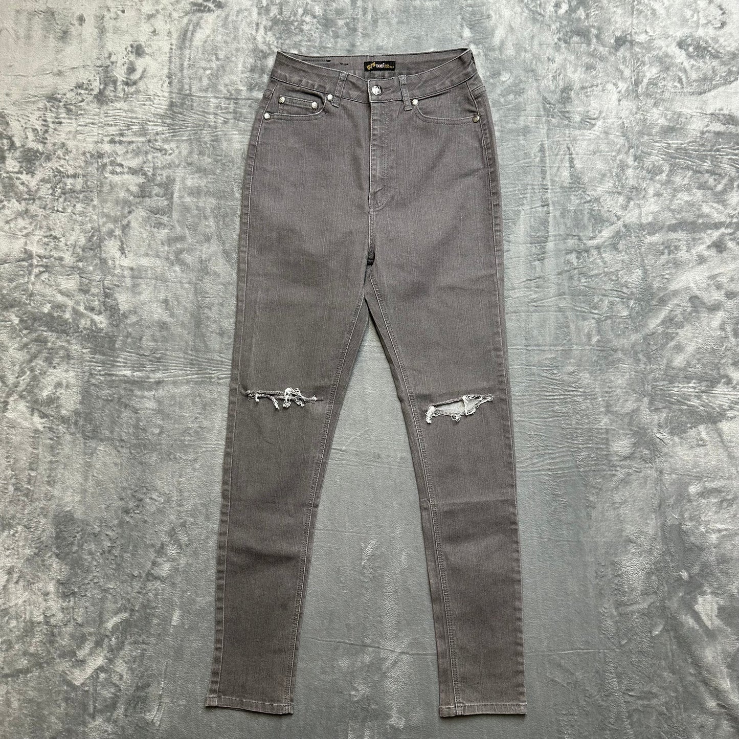 bQb Distressed Skinny Jeans Women's Size 11 Gray Denim