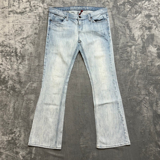 Guess Low Rise Flared Jeans Women's Size 31 Light Blue Denim