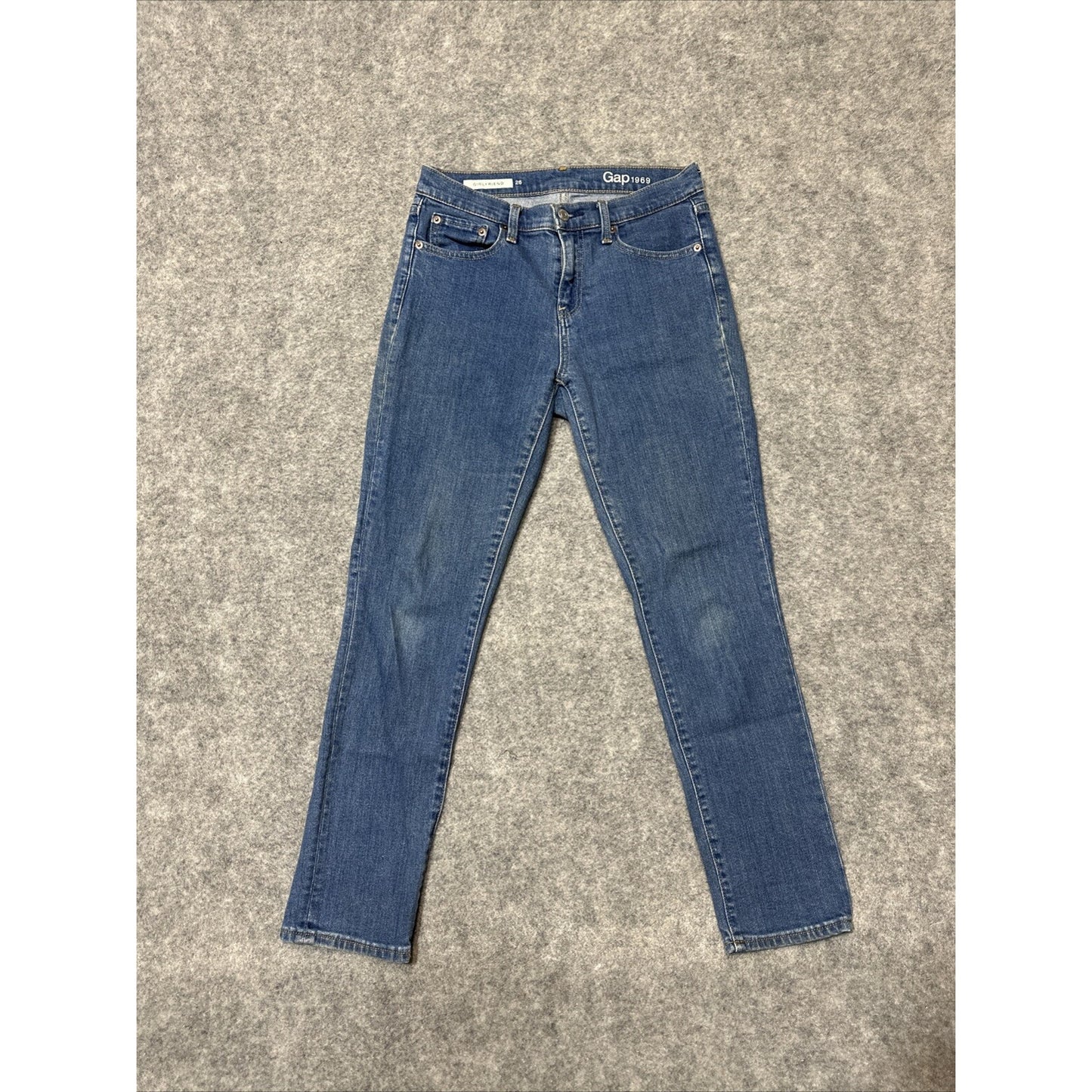 Gap 1969 Girlfriend Women's Straight Jeans Size 26 Blue Medium Wash Denim