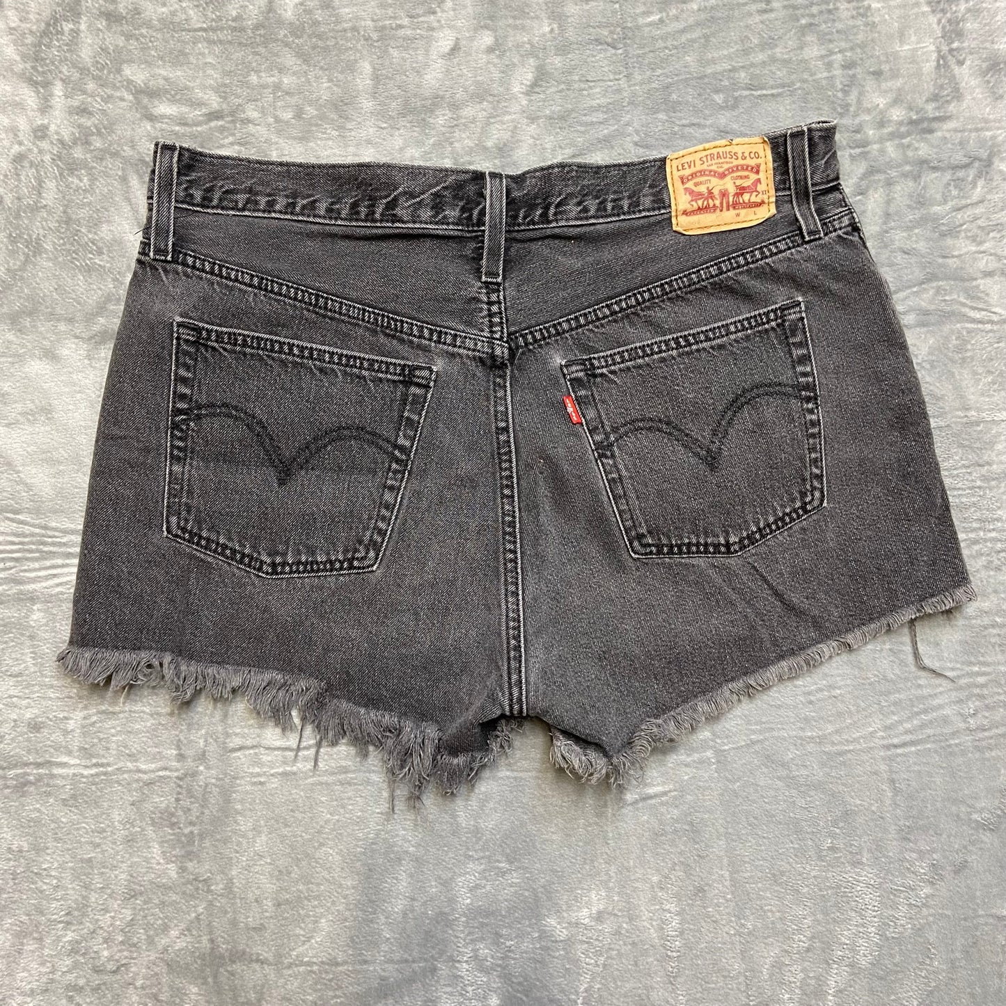 Levi's 501xx Cutoff Shorts Women's Size 31 Black Denim Button-Fly 100% Cotton