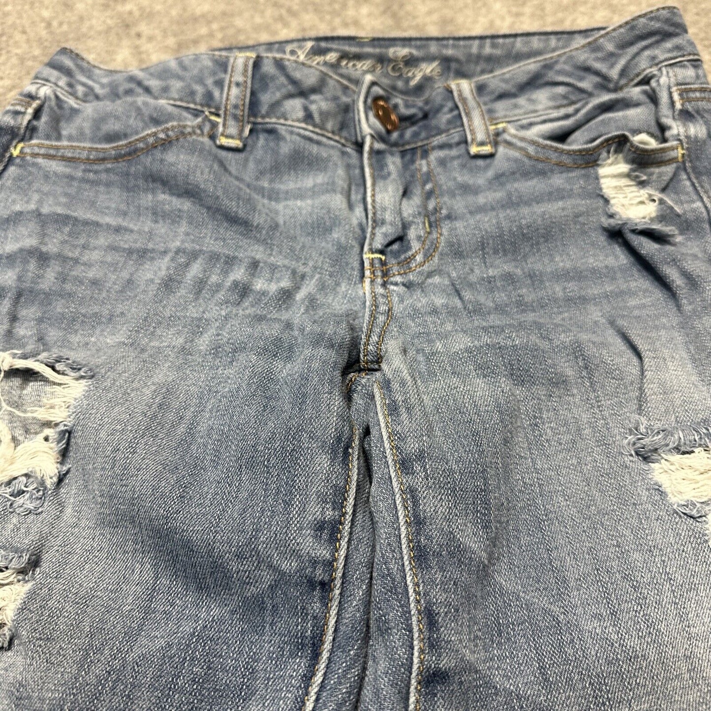 American Eagle Stretch Women’s Distressed Jeggings Size 6 Blue Light Wash Denim