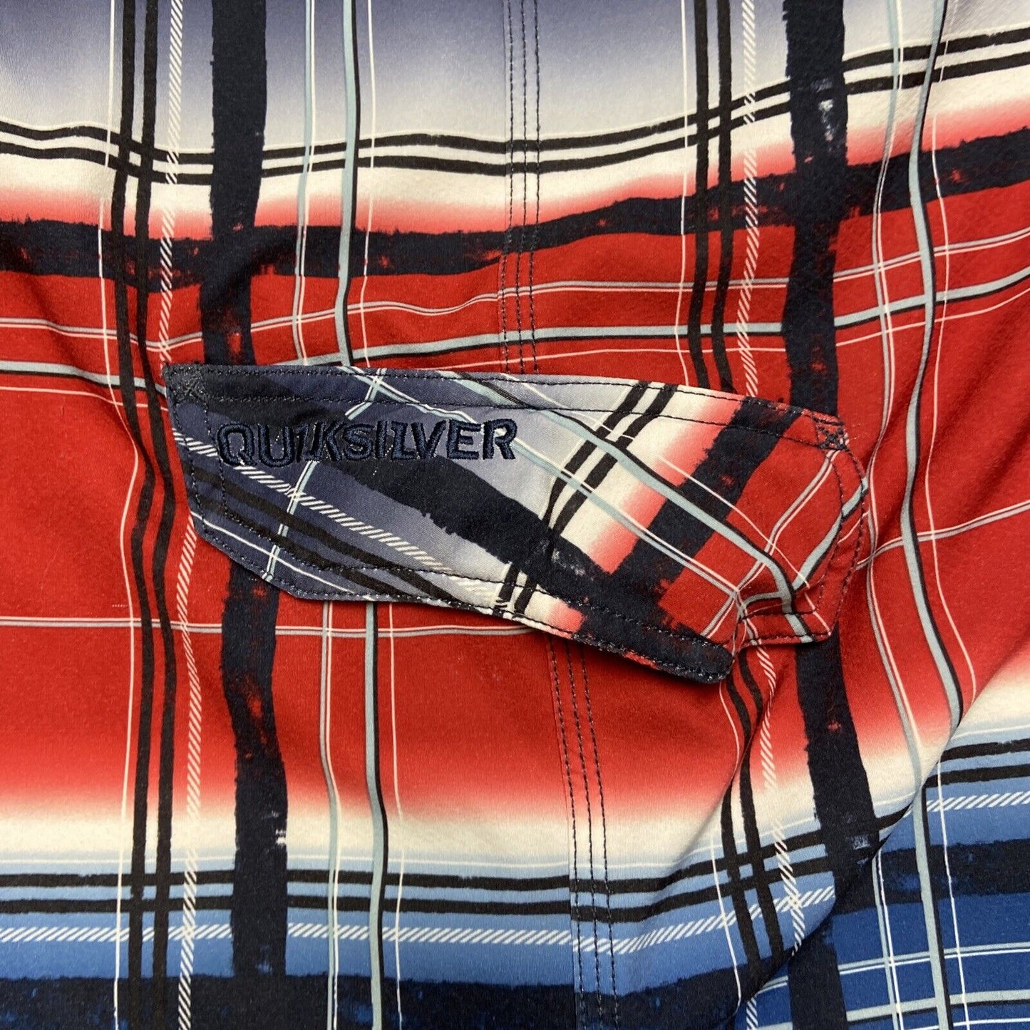 Quiksilver Cypher Series Board Shorts Men's Size 32 Blue Red White Plaid Shorts