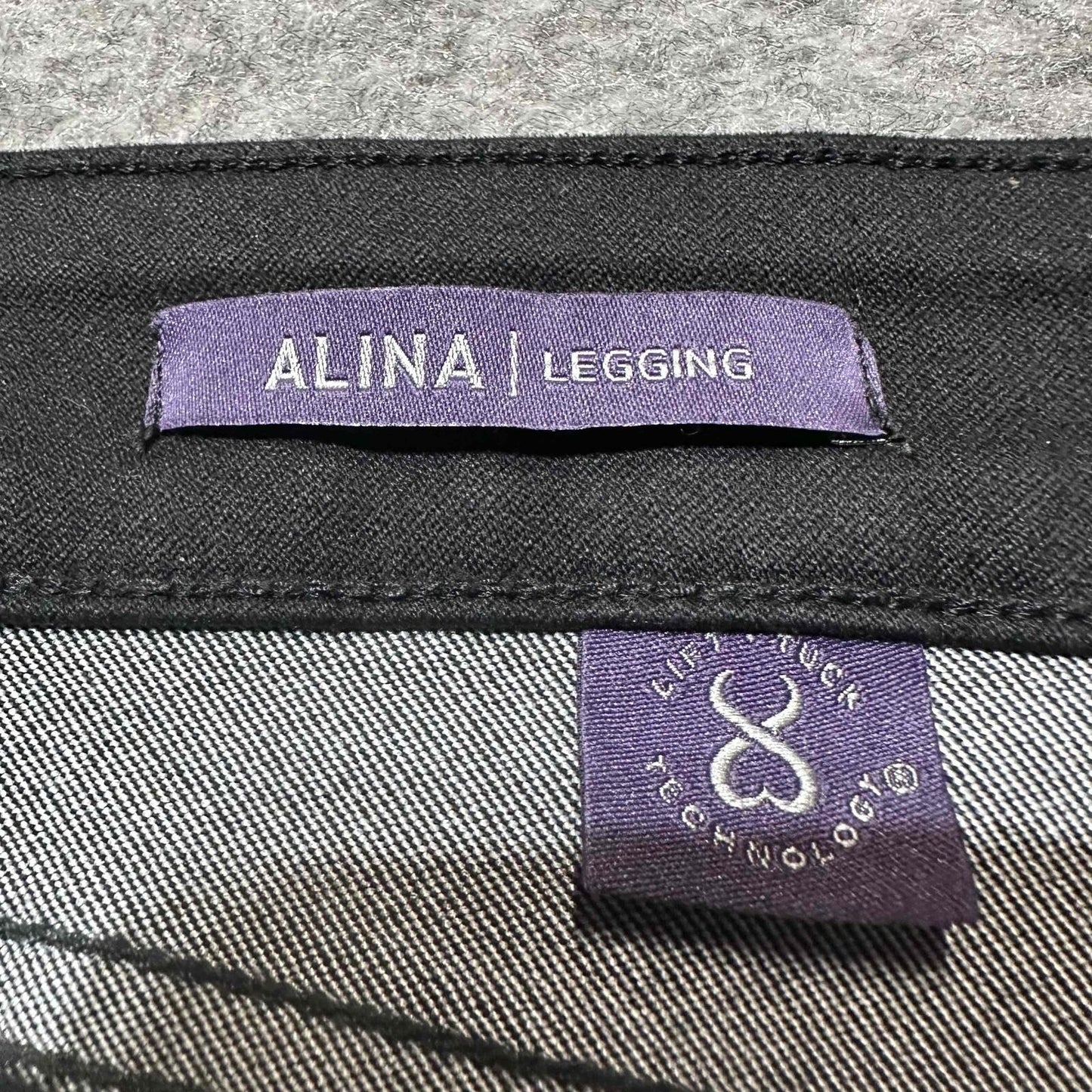 NYDJ ALINA LEGGING Women's Jeans Petite Size 14 Black Dark Wash Denim