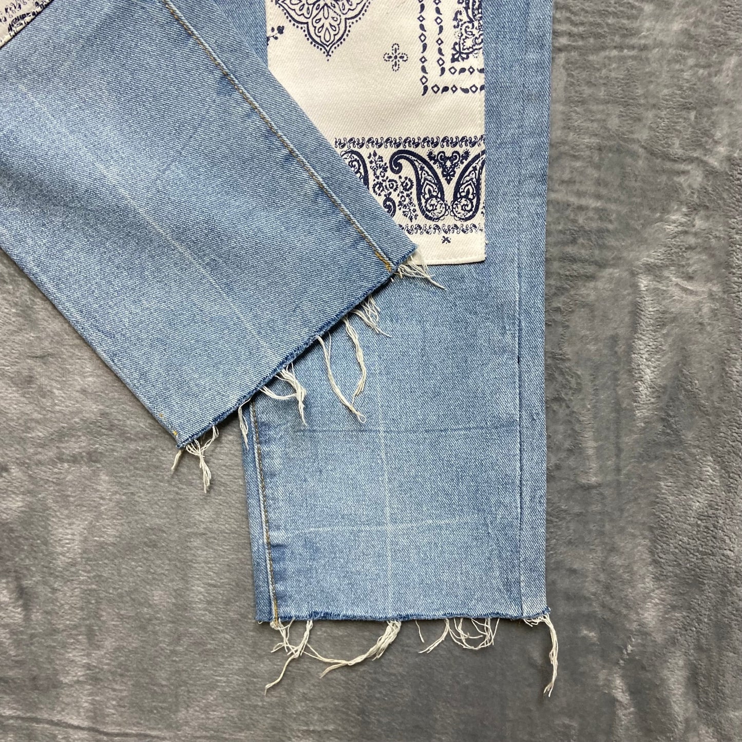 Kensie Distressed True Vintage The Slim Jeans Women's Size 2/26 Blue Denim