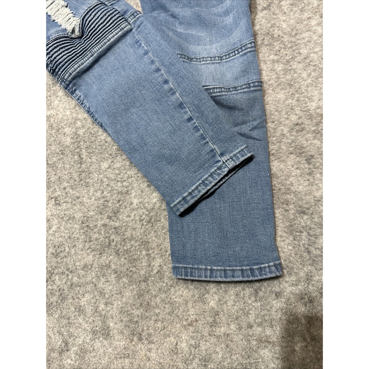 Boohoo MAN Skinny Men's Jeans Size 30S Blue Light Wash Denim