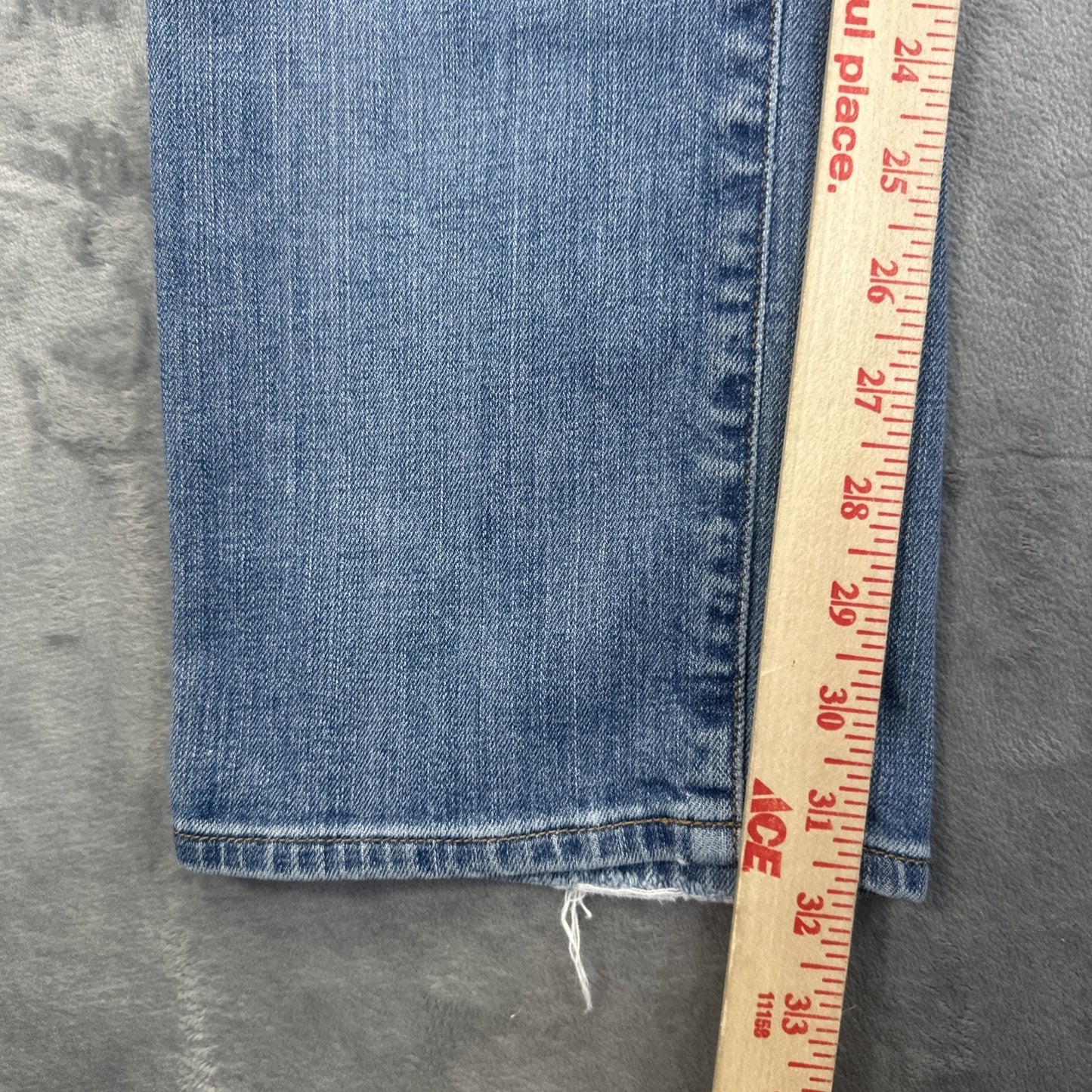Gap 1969 Easy Straight Distressed Jeans Women's Size 29 Light Faded Blue