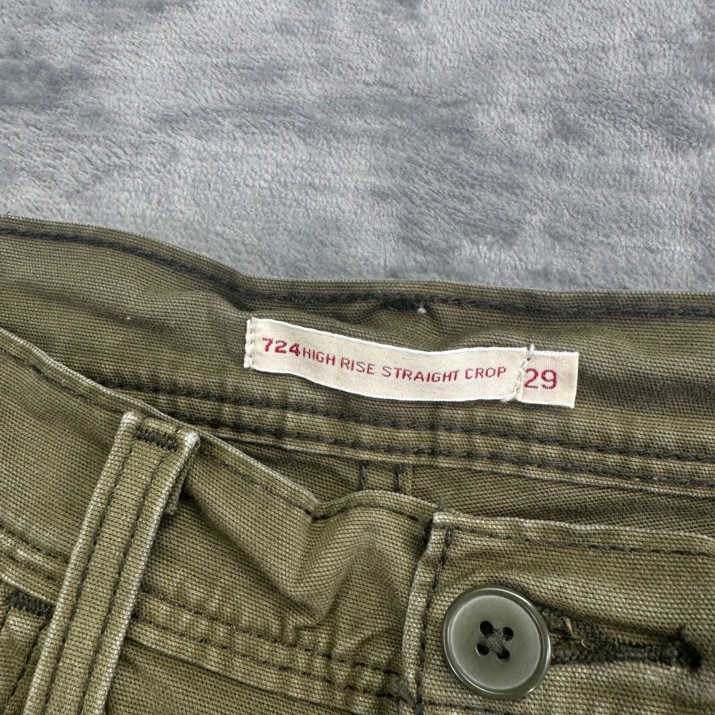 Levi's 724 High Rise Straight Crop Women's Pants Size 29 Green
