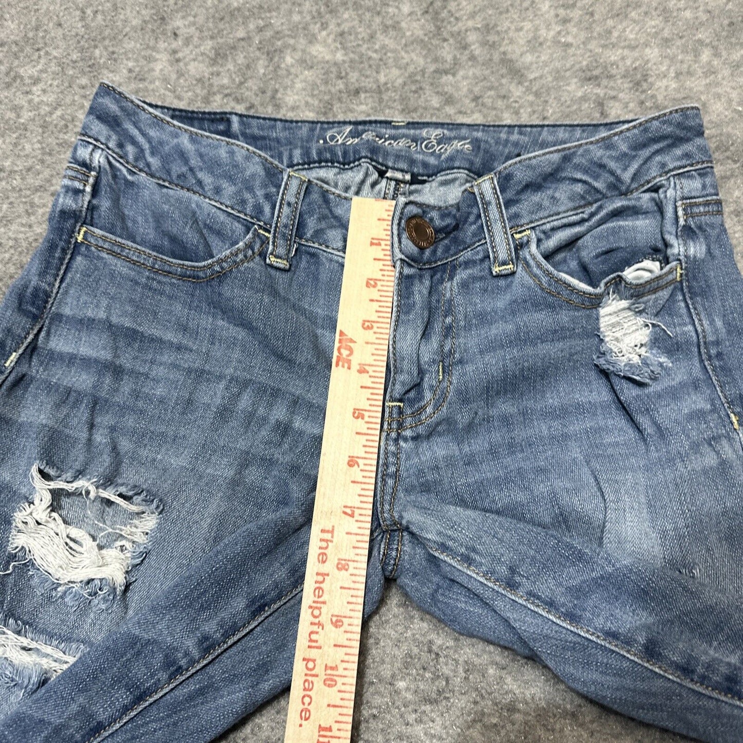 American Eagle Stretch Women’s Distressed Jeggings Size 6 Blue Light Wash Denim