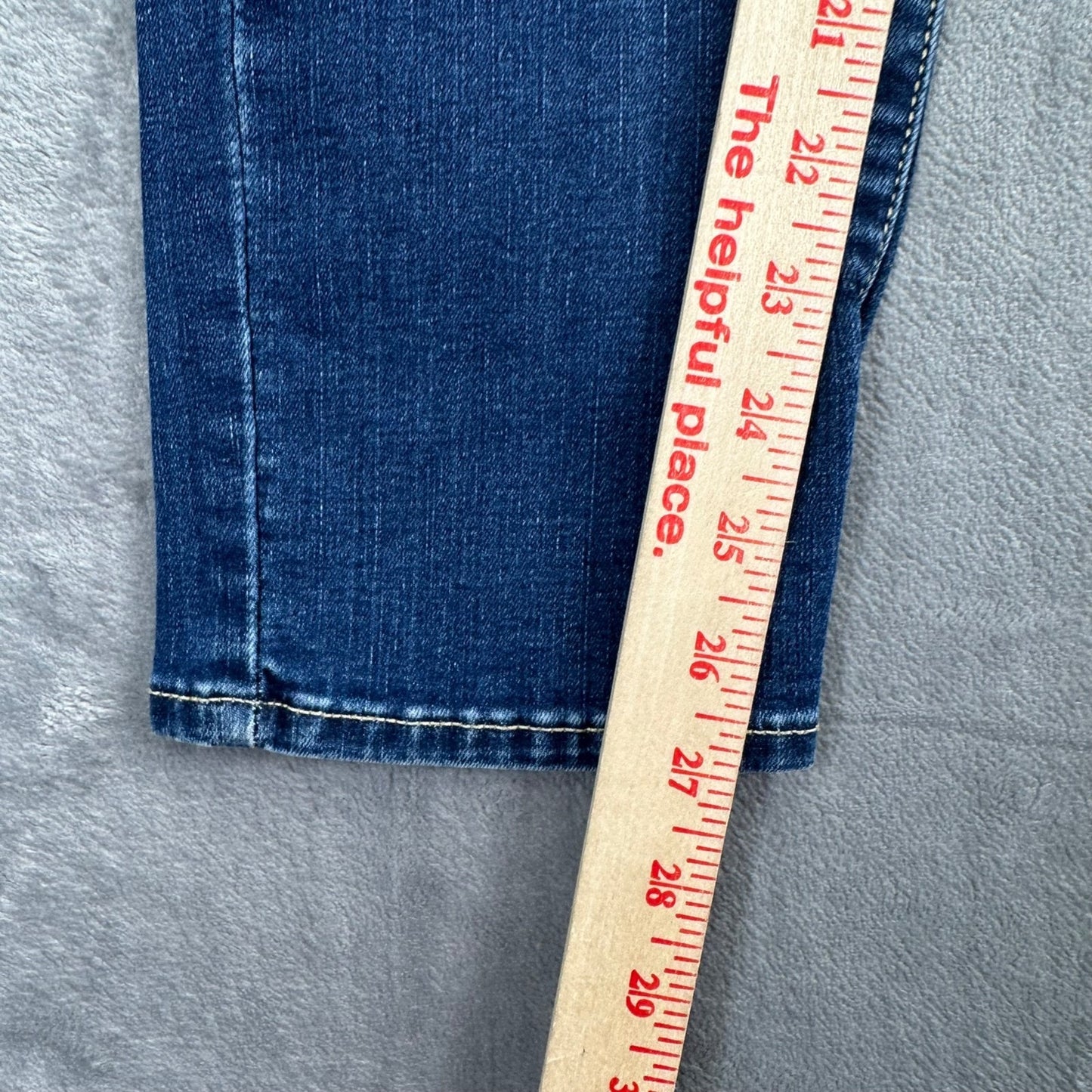 Levi's Women's Classic Mid Rise Skinny Jeans Size 10 Blue #2024