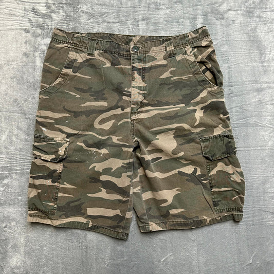 Vintage Bugle Boy Camo Cargo Shorts Men's Size 38 Painted Camouflage Shorts
