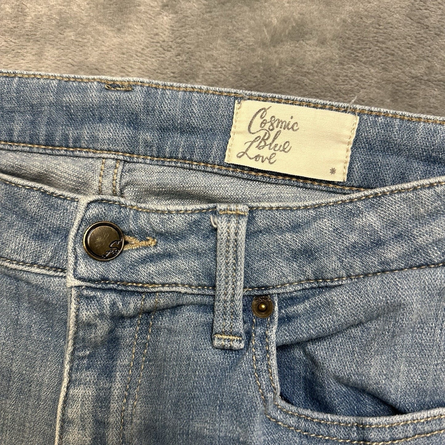Cosmic Blue Love Distressed Skinny Jeans Women's Size 30x28 Light Blue Denim
