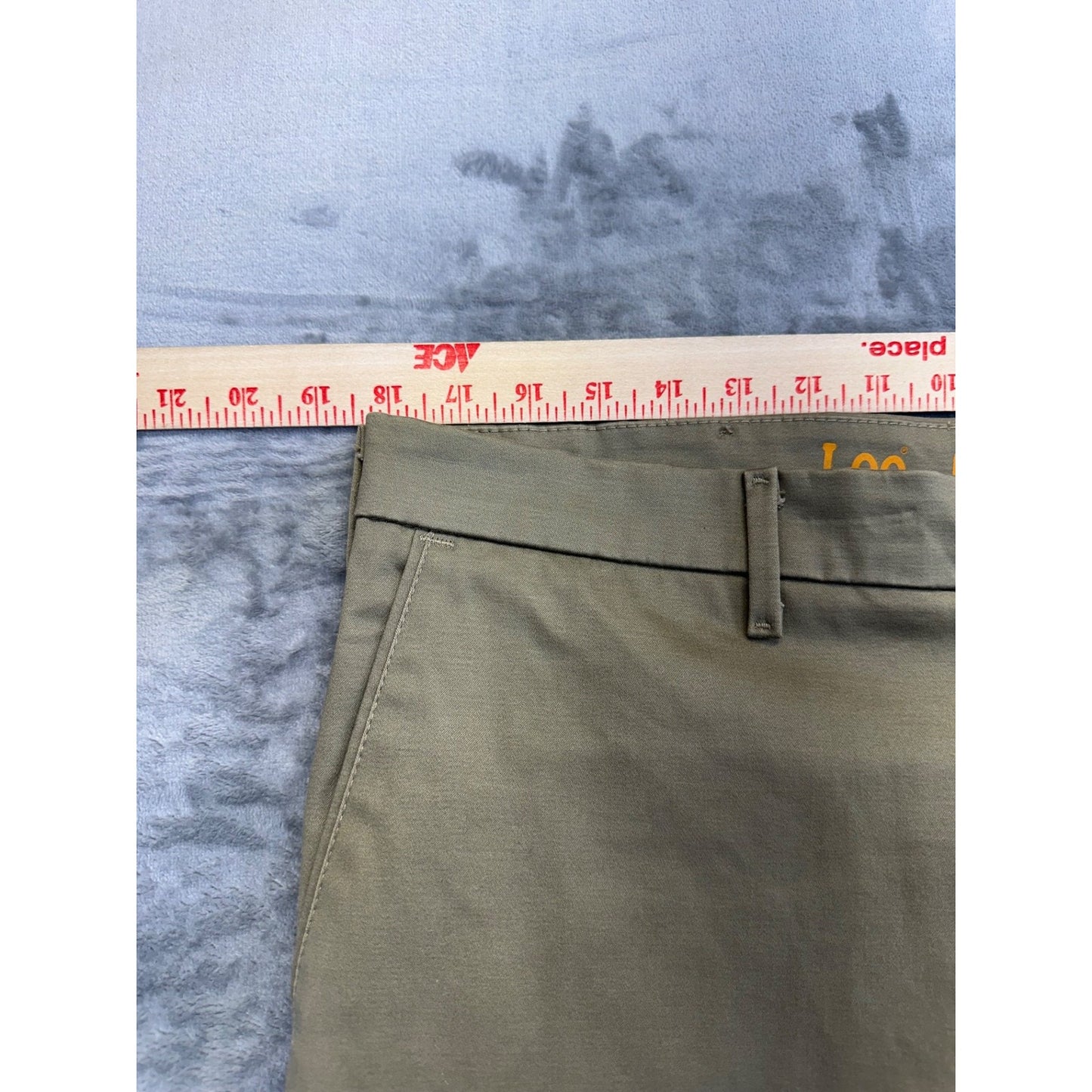 Lee Men's Carefree Stretch Straight Pants 36x34 Khaki