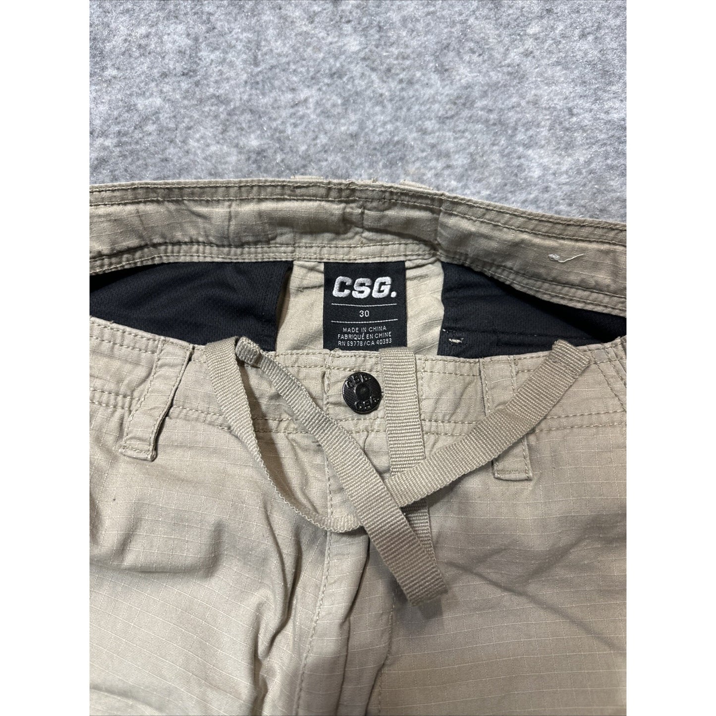 Champs Sports CSG Men's Cargo Shorts Size 30 Beige Cotton Shorts