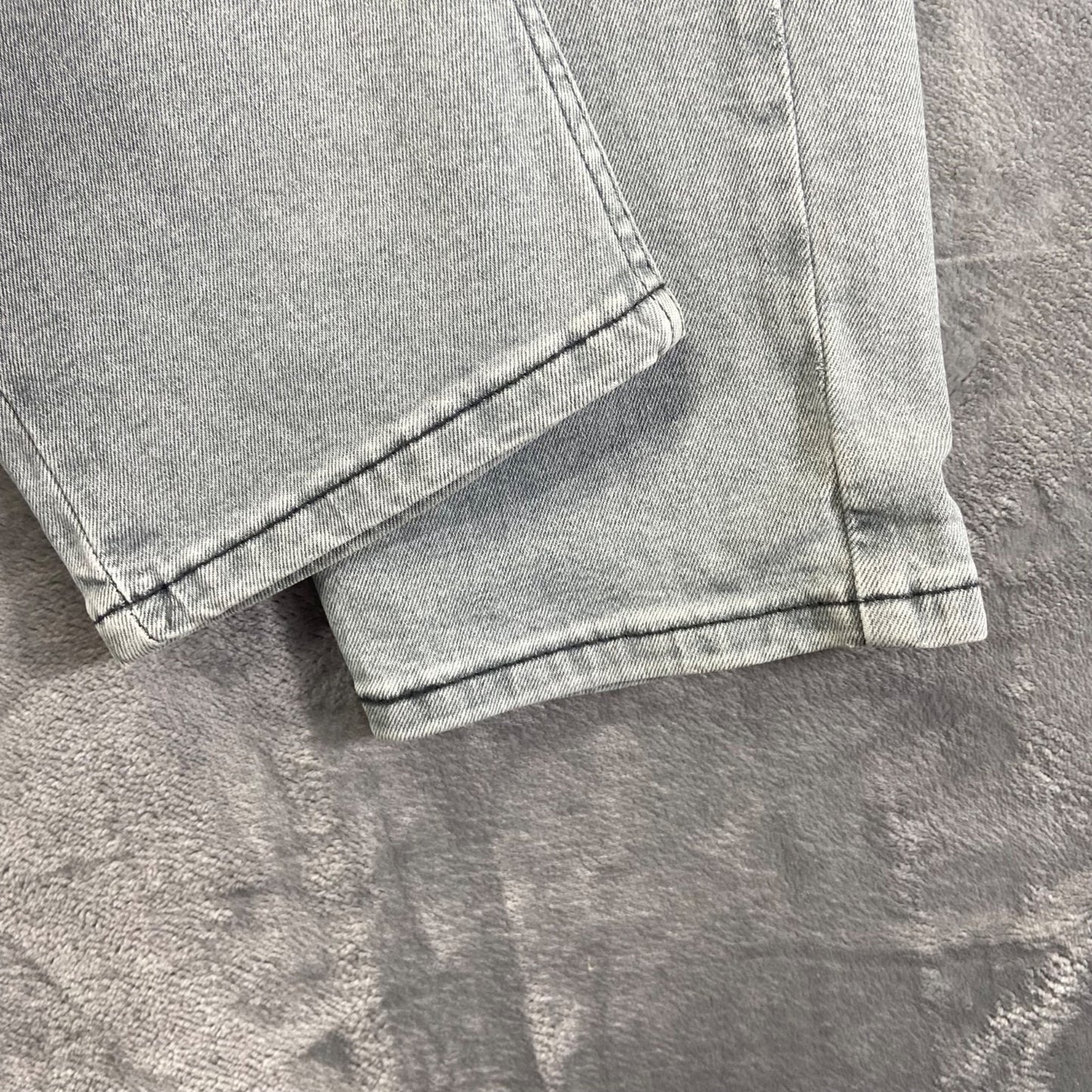 Levi's 502 Tapered Jeans Men's 32x30 Gray Light Wash Denim Casual