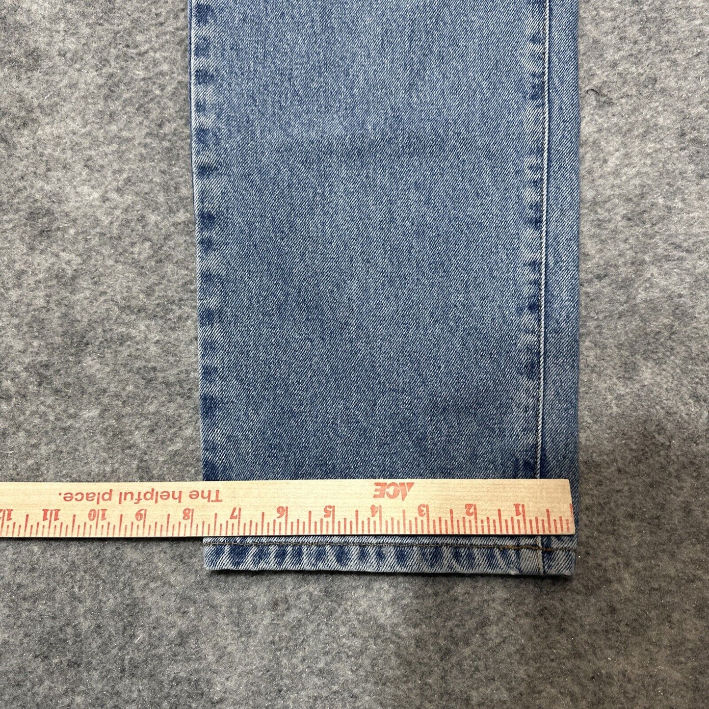Calvin Klein Easy Fit Women’s Jeans Size 12 Blue Light Wash Denim