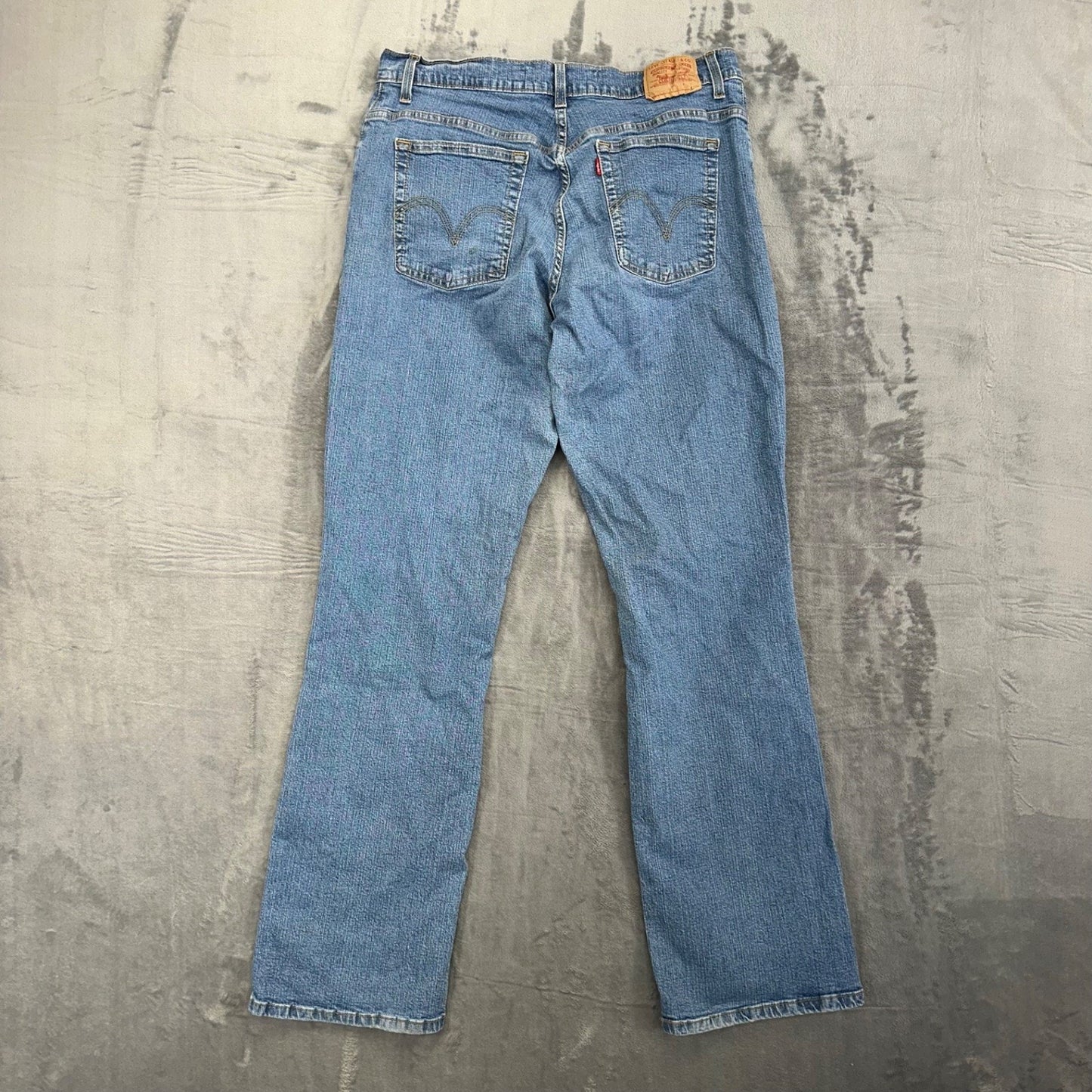Levi's Women's 550 Classic Relaxed Bootcut Jeans Size 14L Blue Medium Wash Denim