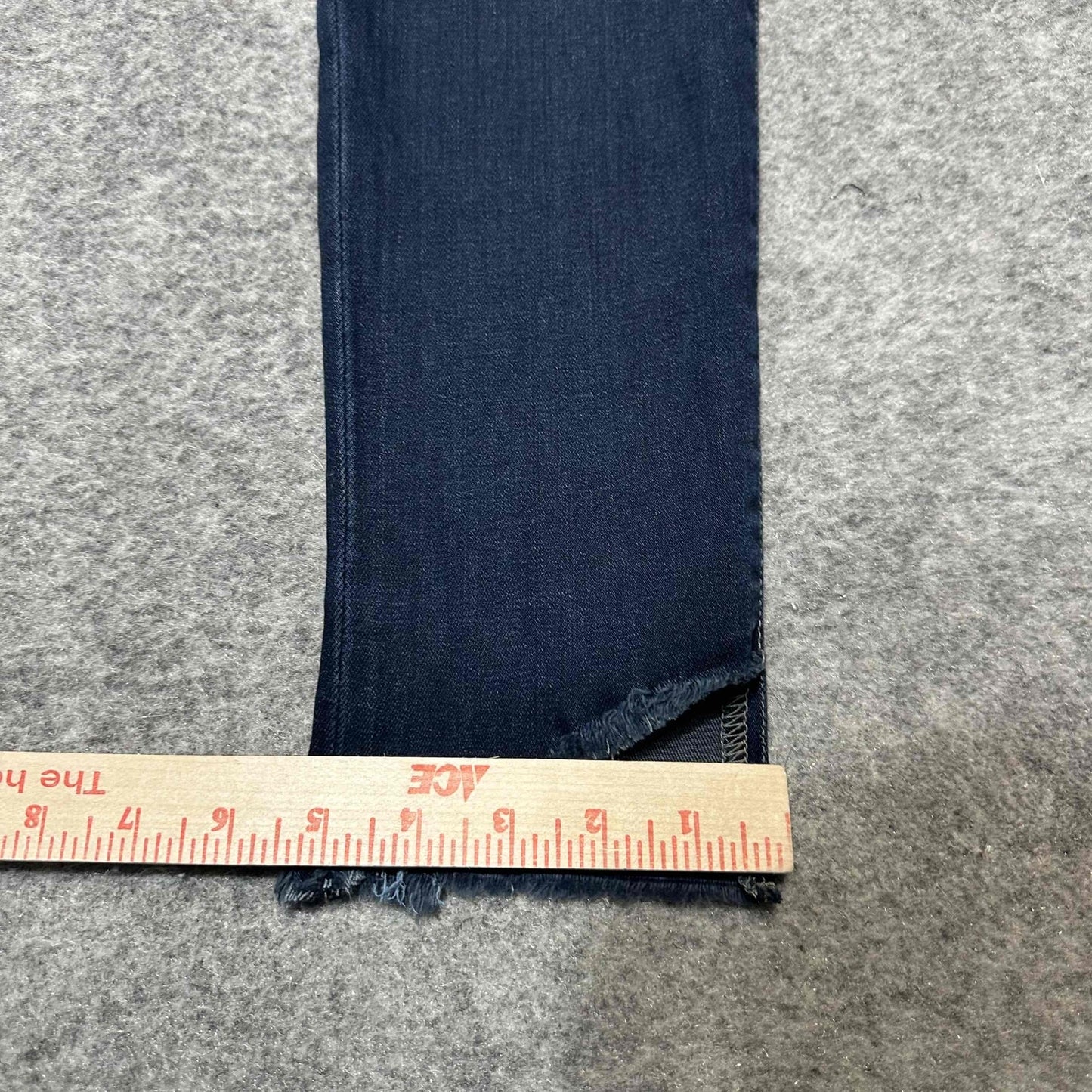 New Joe's Women's Dark Wash High Rise Frayed Hem Skinny Jeans Size 31