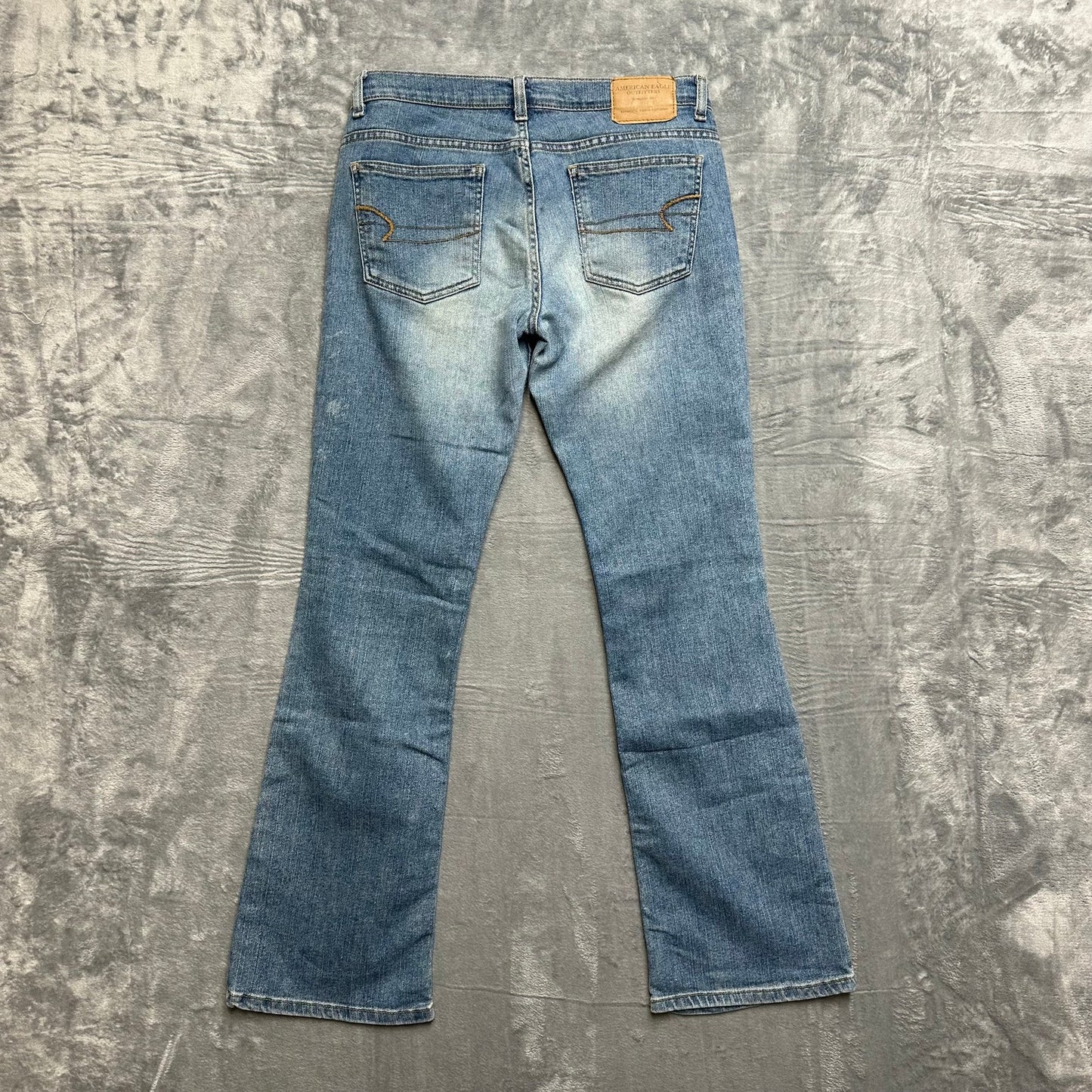 Vintage American Eagle Flared Jeans Women’s Size 8 Reg Faded Blue Denim