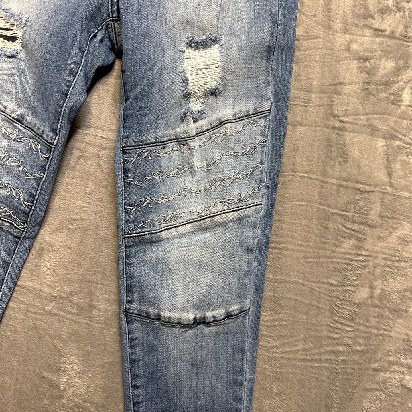 KanCan Los Angeles Distressed Skinny Jeans Womens Sz 9/28 Blue Denim Medium Wash