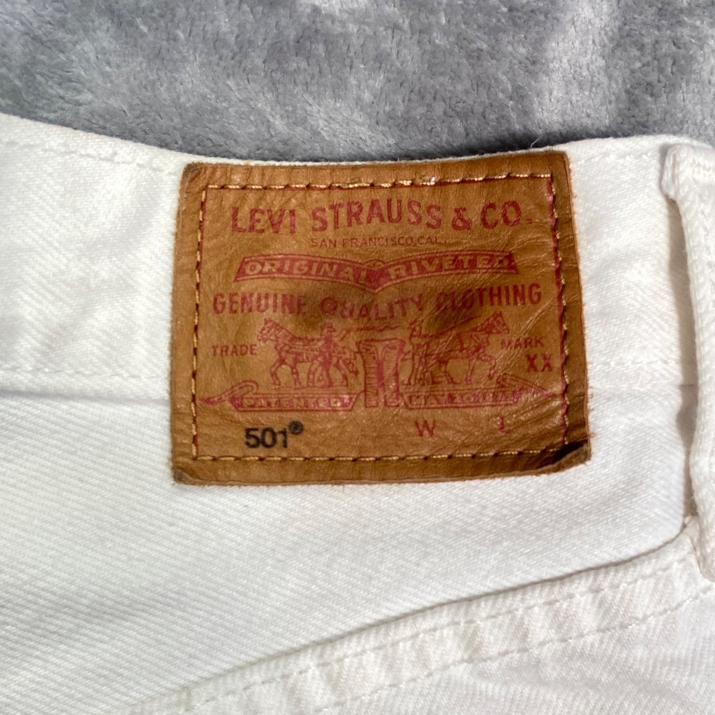 Levi's 501 Distressed Cutoff Denim Shorts Women Sz 25 White 100% Cotton MSRP $70