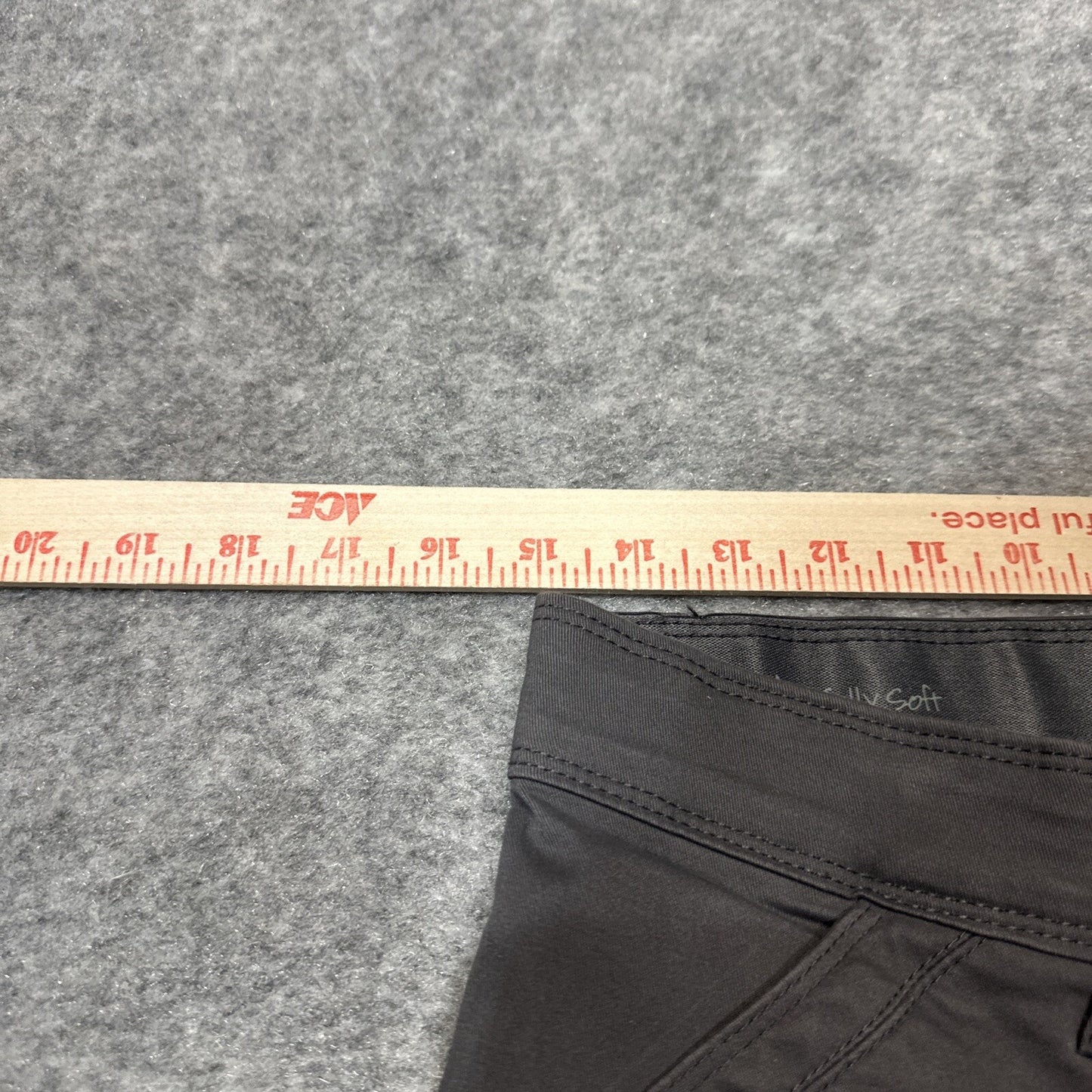 Lee Sinfully Soft Women's Bootcut Chino Pants 10S Short Gray Pants