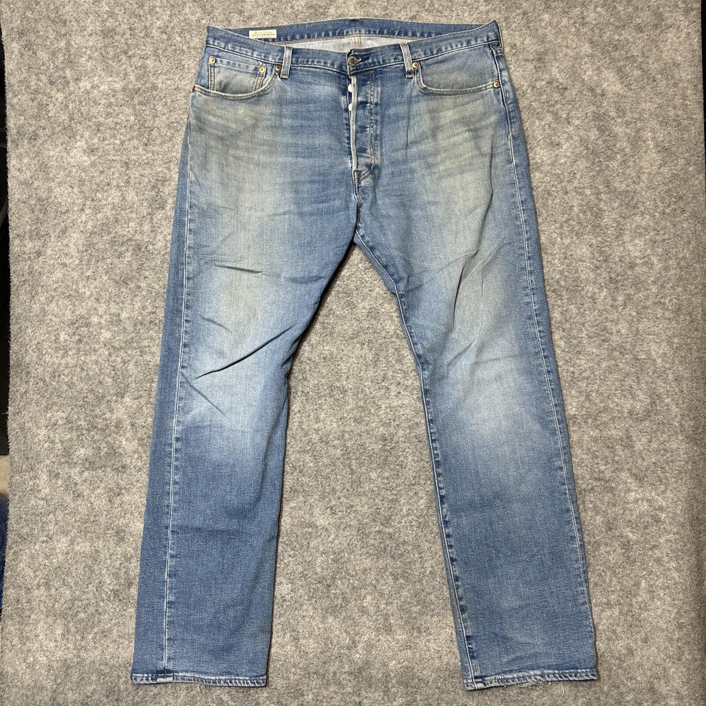 Levi's 501XX Original Fit Men's Straight Work Jeans Size 36x32 Blue Light Denim