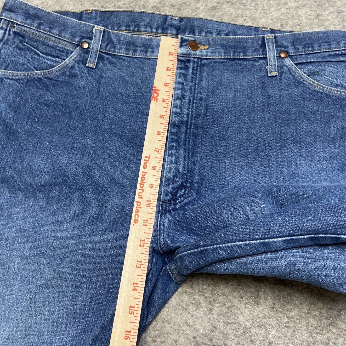 Wrangler 13MWZ Cowboy Cut Jeans Men's Size 42x32 Blue Medium Wash Western