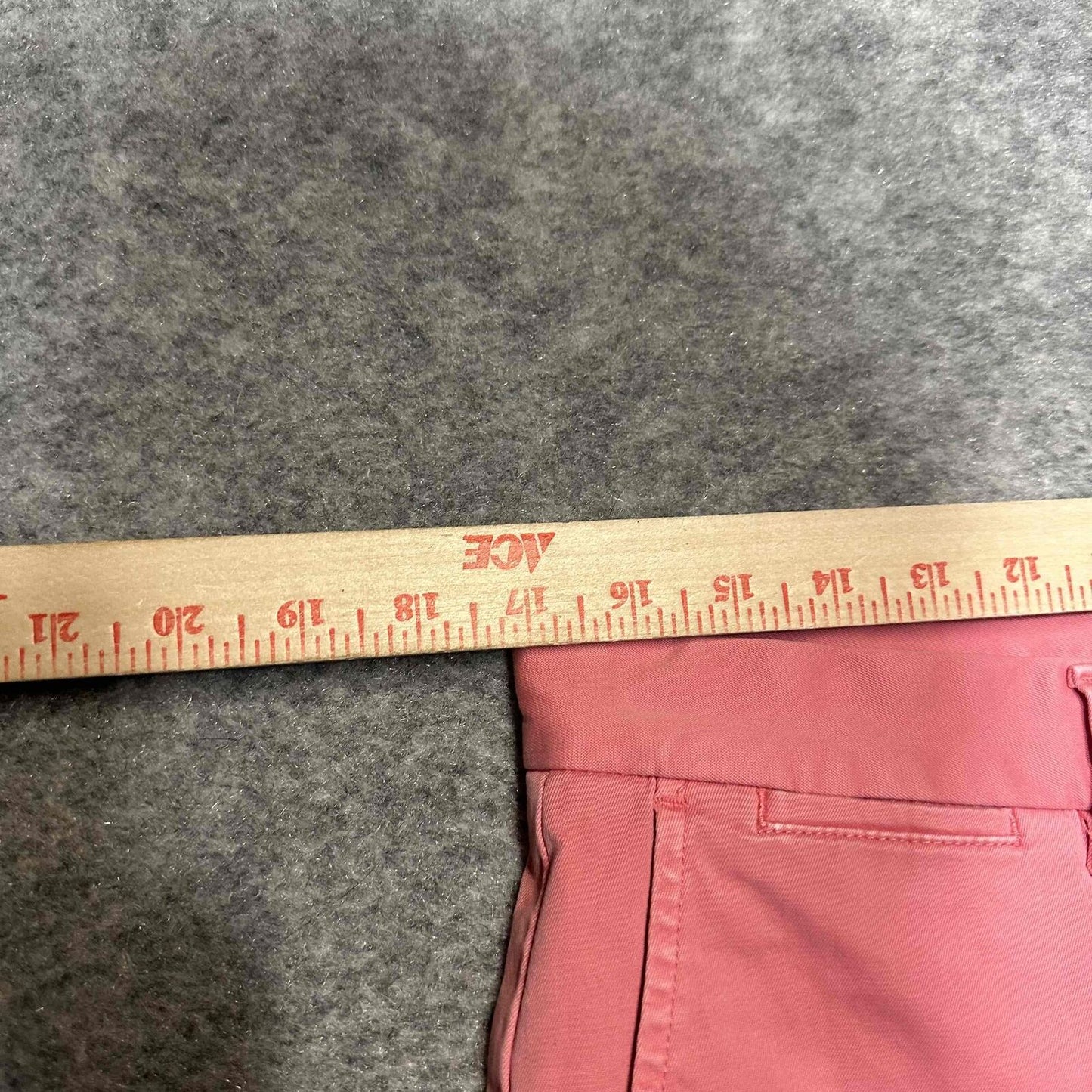 Vineyard Vines Breaker Pant Men's Salmon Chinos Size 34x32 Pink Light Wash Pants