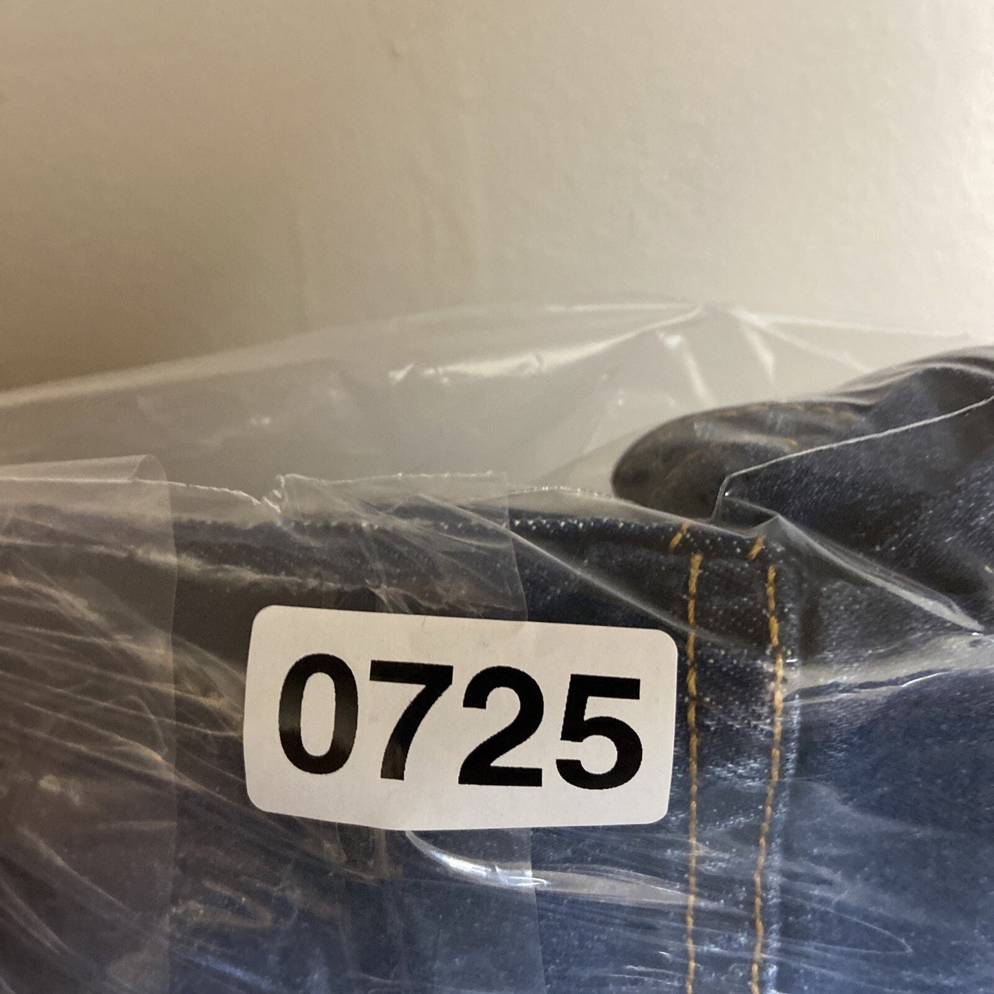 Levi’s 541 Slim Straight Jeans Men’s Size 46x28 Blue Denim