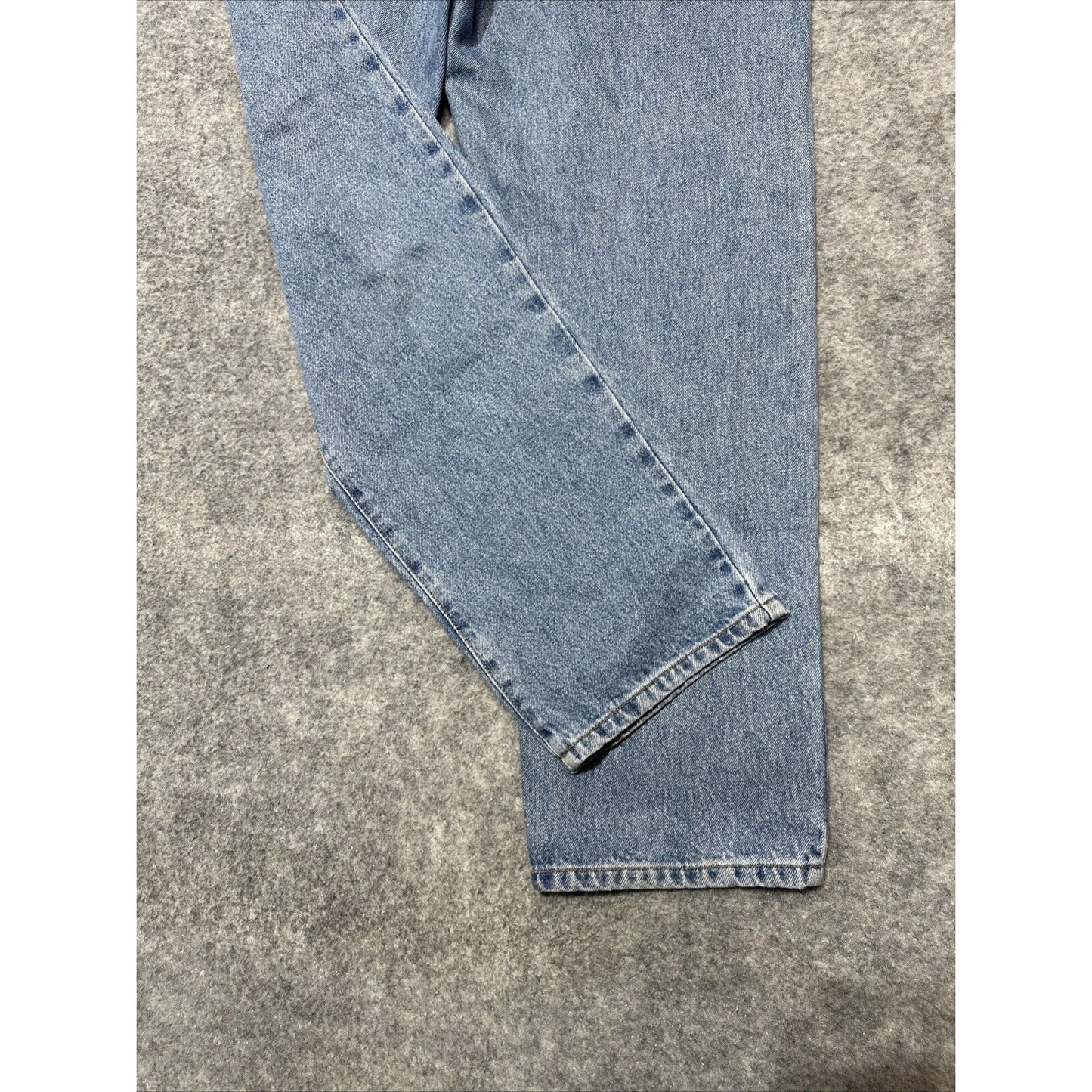 Calvin Klein Easy Fit Women’s Jeans Size 12 Blue Light Wash Denim