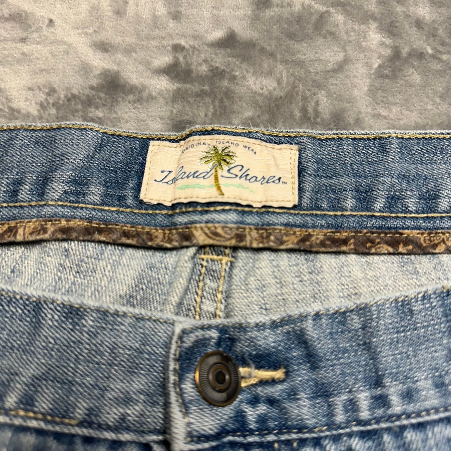 Island Shores Mid Rise Straight Jeans Men's Size 44x32 Blue Denim Light Wash