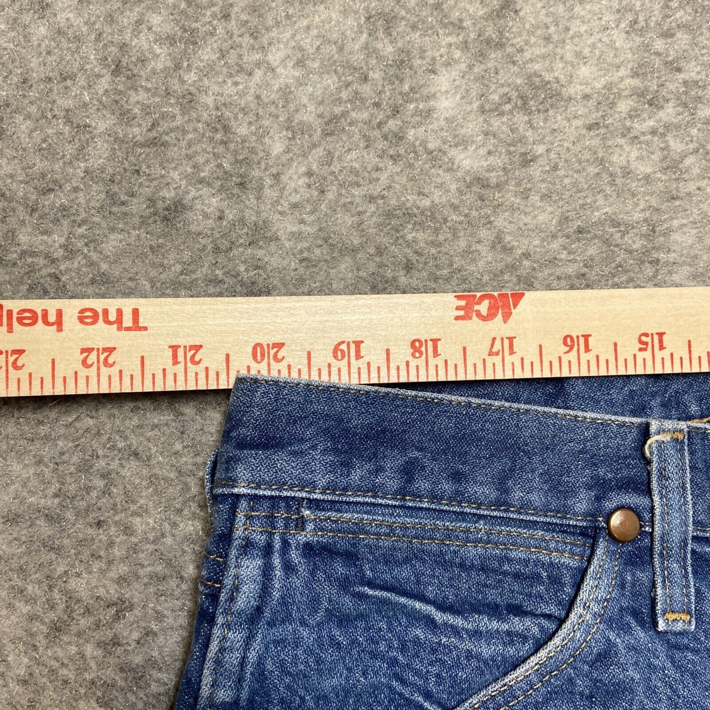 Wrangler 13MWZ Cowboy Cut Jeans Men's Size 42x32 Blue Medium Wash Western