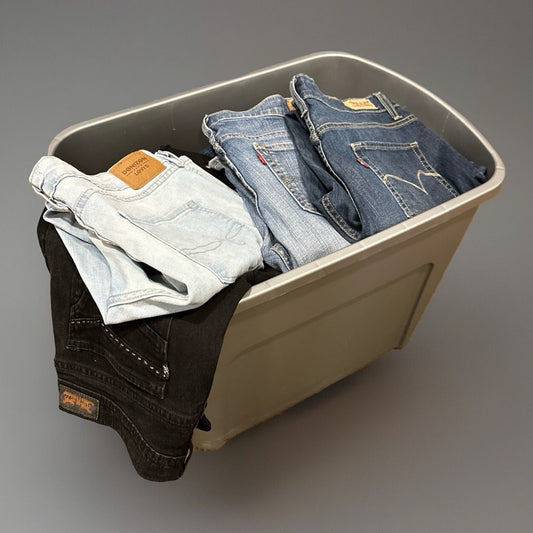 Mystery Bundle of 3 Levi's Grade A Mixed Women's Jeans Size 30 / 10 All Washes