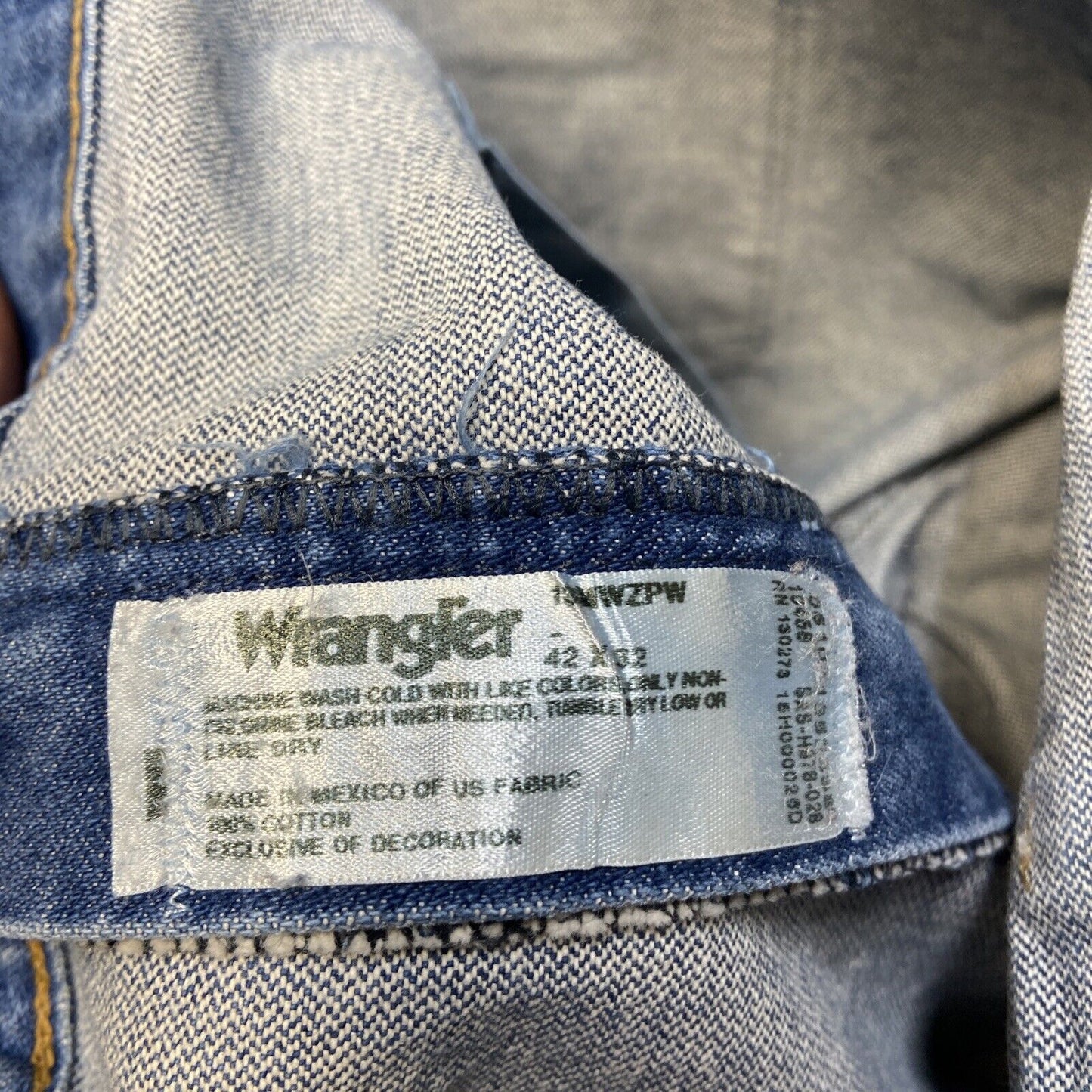Wrangler 13MWZ Cowboy Cut Jeans Men's Size 42x32 Blue Medium Wash Western