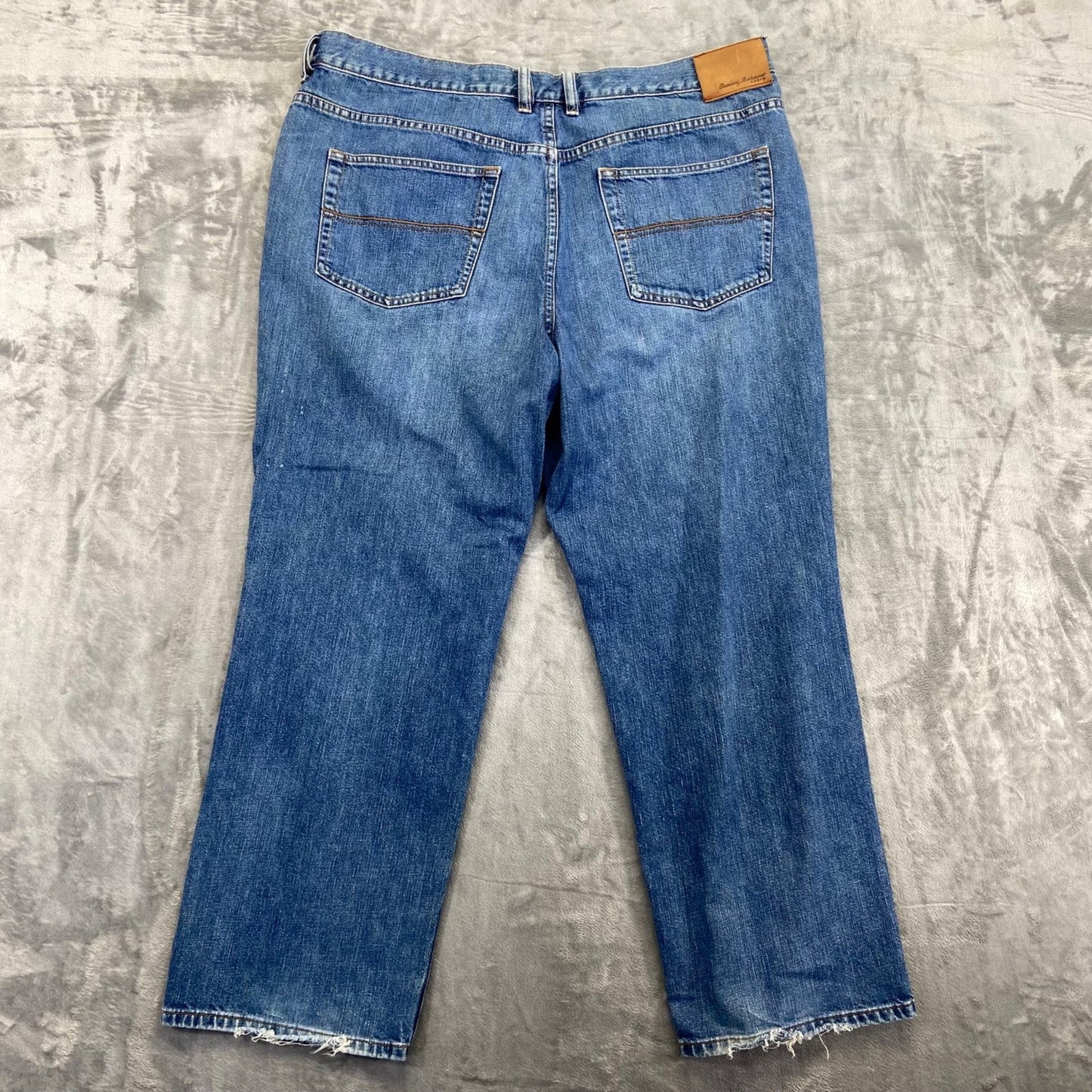 Tommy Bahama Men's Classic Fit Straight Jeans Size 42x30 Blue