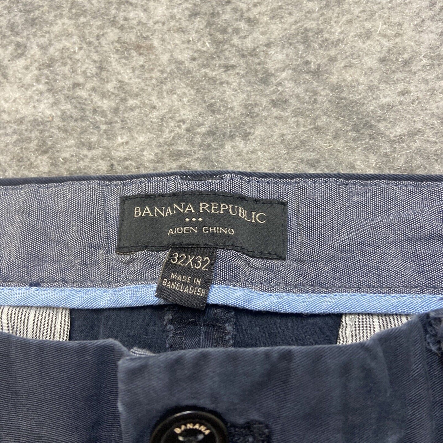 Banana Republic Aiden Chino Pants Men's Size 32x30 Dark Blue Pants
