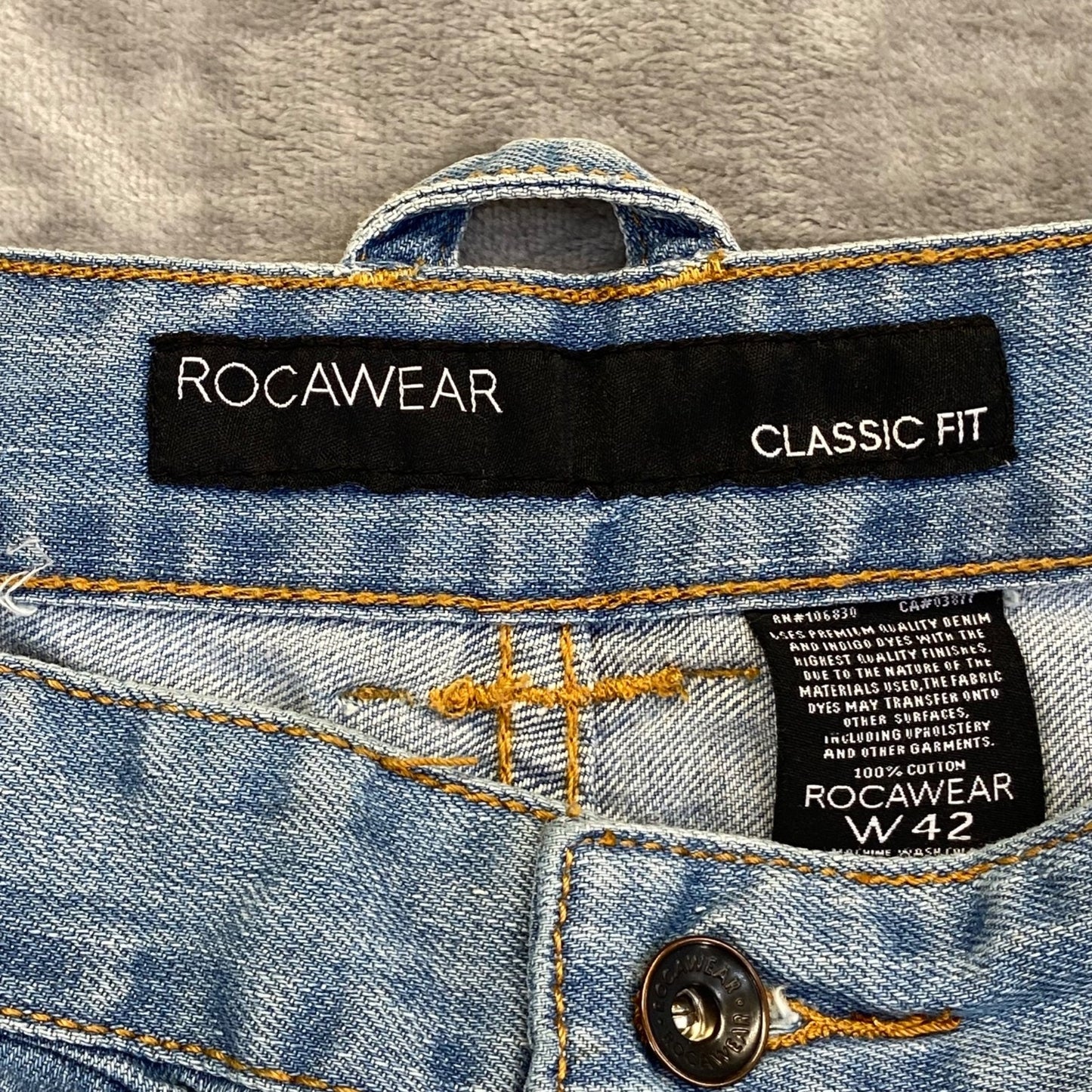Vintage Rocawear Men's Classic Fit Straight Jeans Size 42 Blue Light Wash