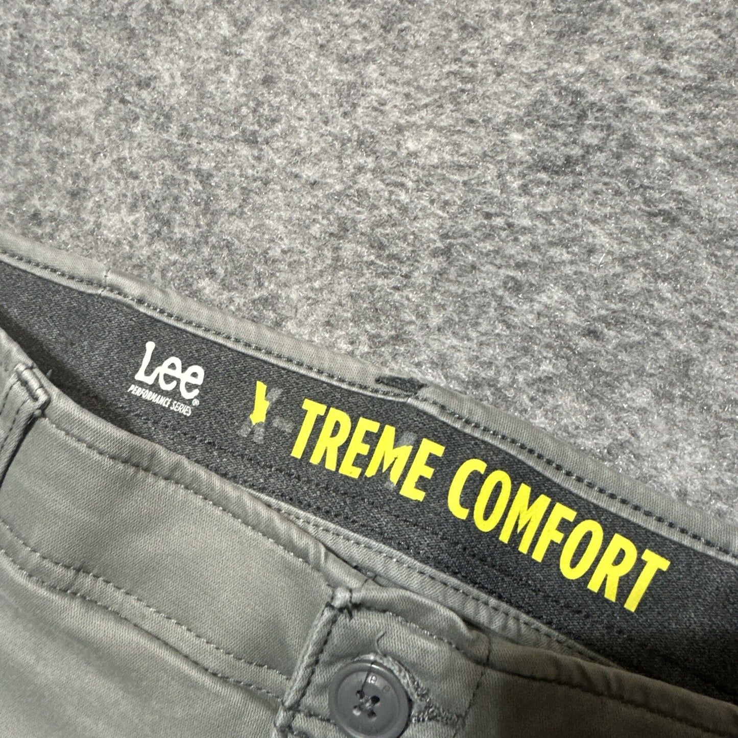LEE Xtreme Comfort Chino Pants Men's Size 32x32 Gray Chinos