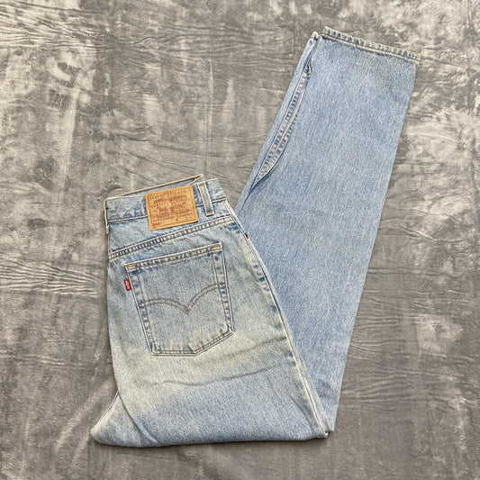 Vintage Levi's 550 Relaxed Fit Tapered Leg Jeans Women'sSize 16 Mis L Light Blue