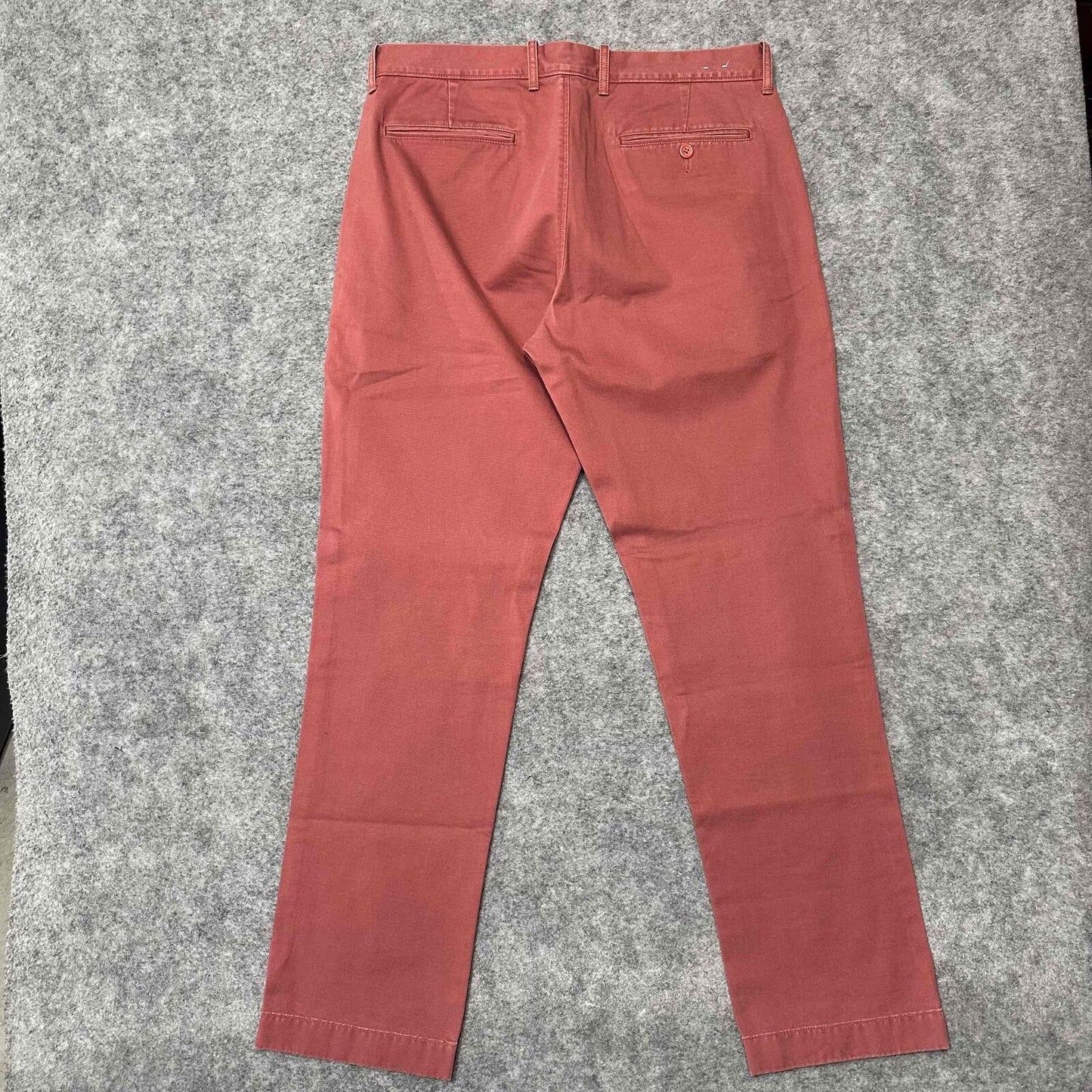 J.Crew Men's Flat Front Straight Chino Pants Size 33x32 Red