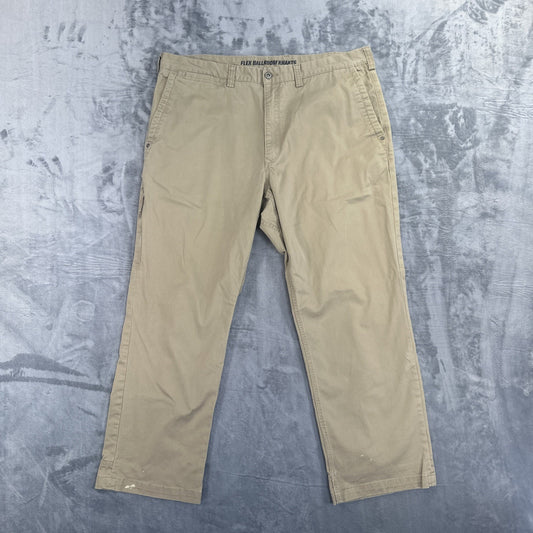Duluth Flex Ballroom Khakis Pants Men's Size 40x30 Tan Khaki
