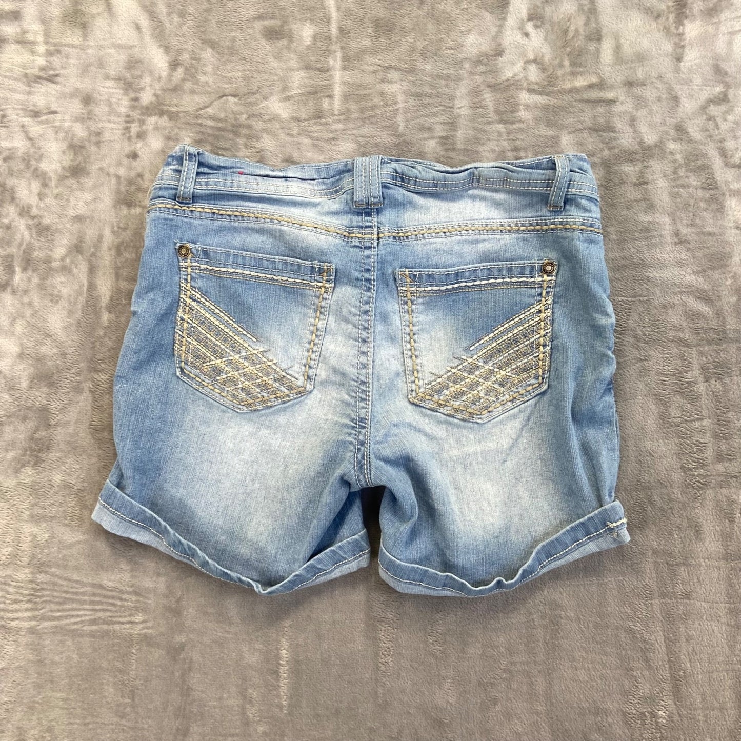 Wallflower Women's Denim Shorts Size 7 Blue Light Wash