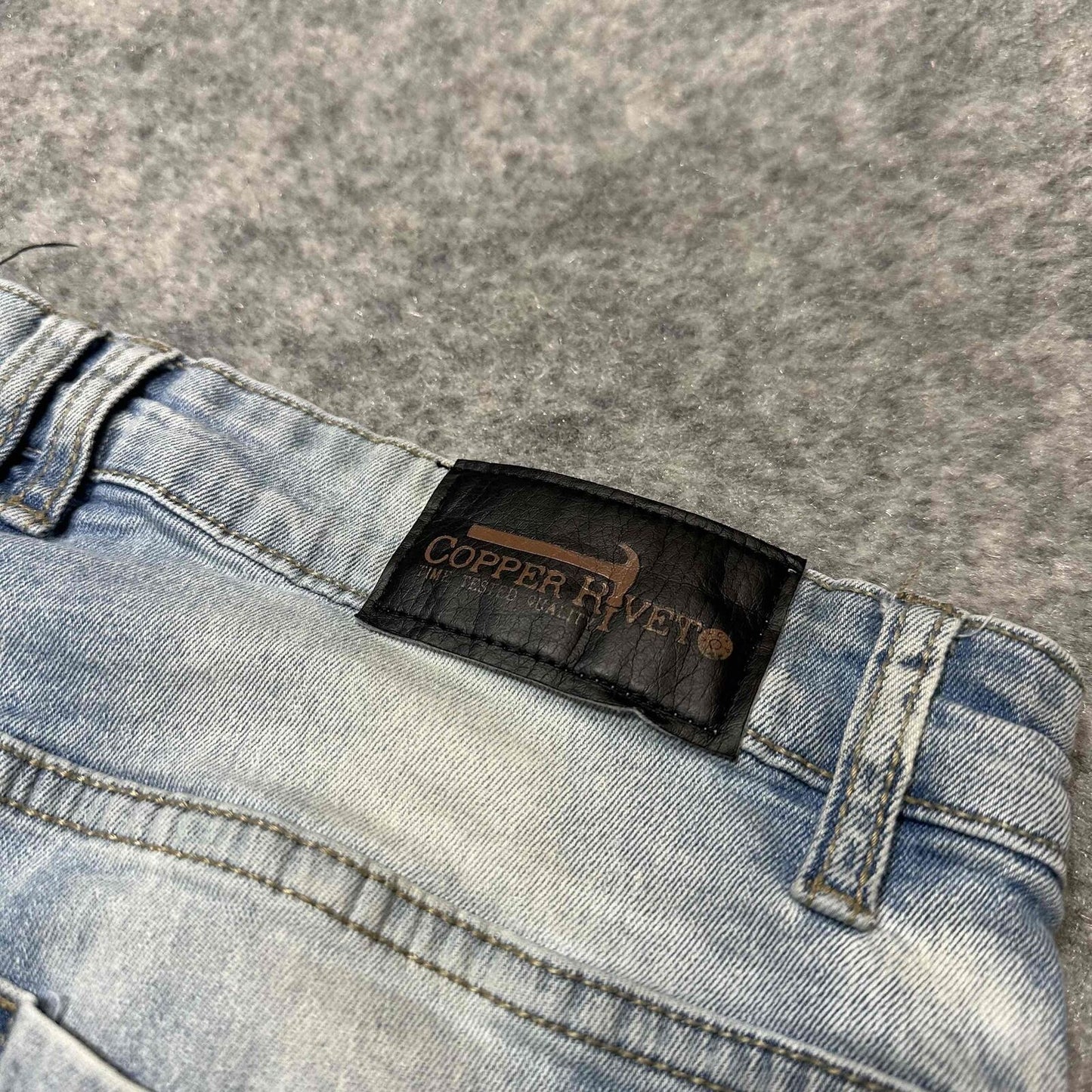 Copper Rivet Men's Slim Fit Distressed Jeans Size 32x32 Blue Acid Wash Denim
