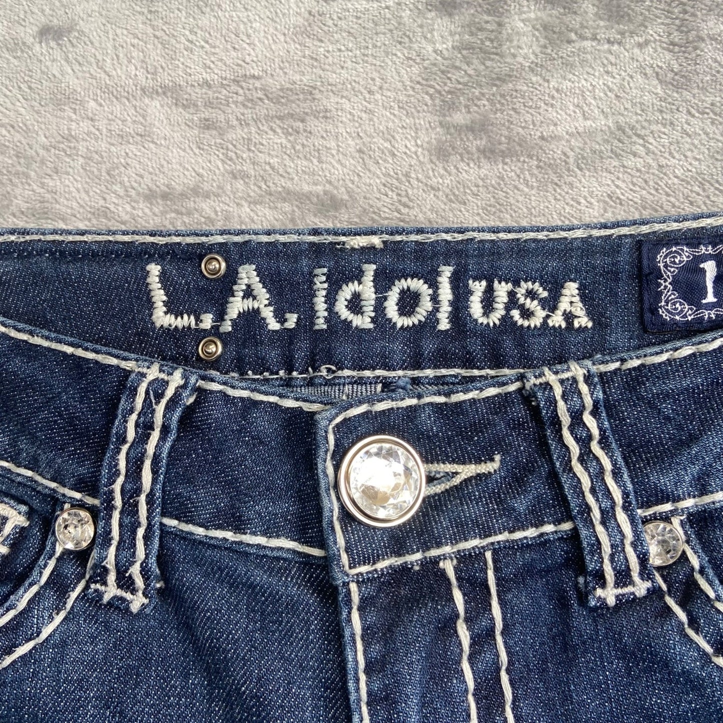 LA Idol Women's Skinny Jeans Size 1 Embellished Blue Dark Wash