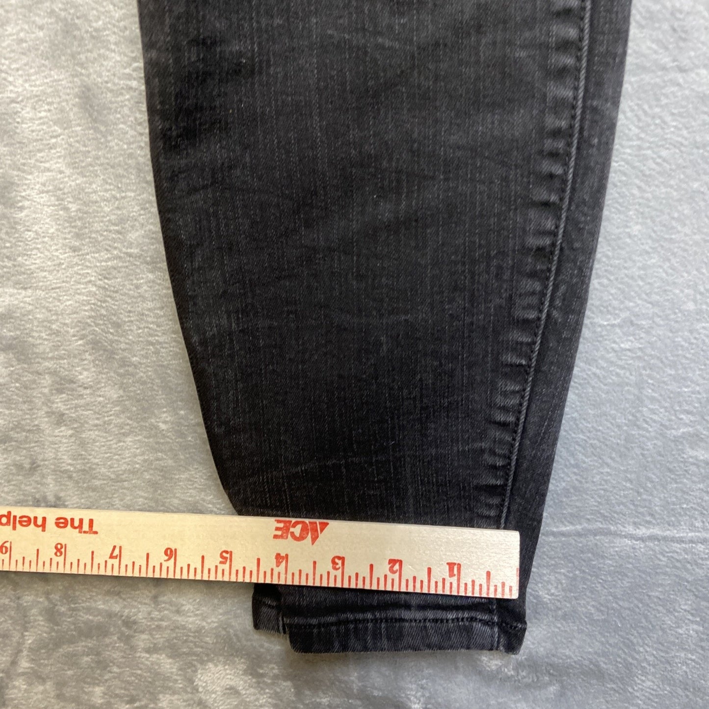 Torrid Premium Stretch Bombshell Skinny Distressed Jeans Women’s Size 18R Black