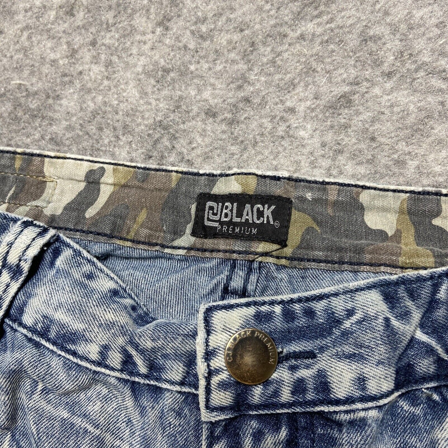 CJ Black Premium Distressed Slim Jeans Men's Size 38x32 Blue Acid Wash Hip Hop